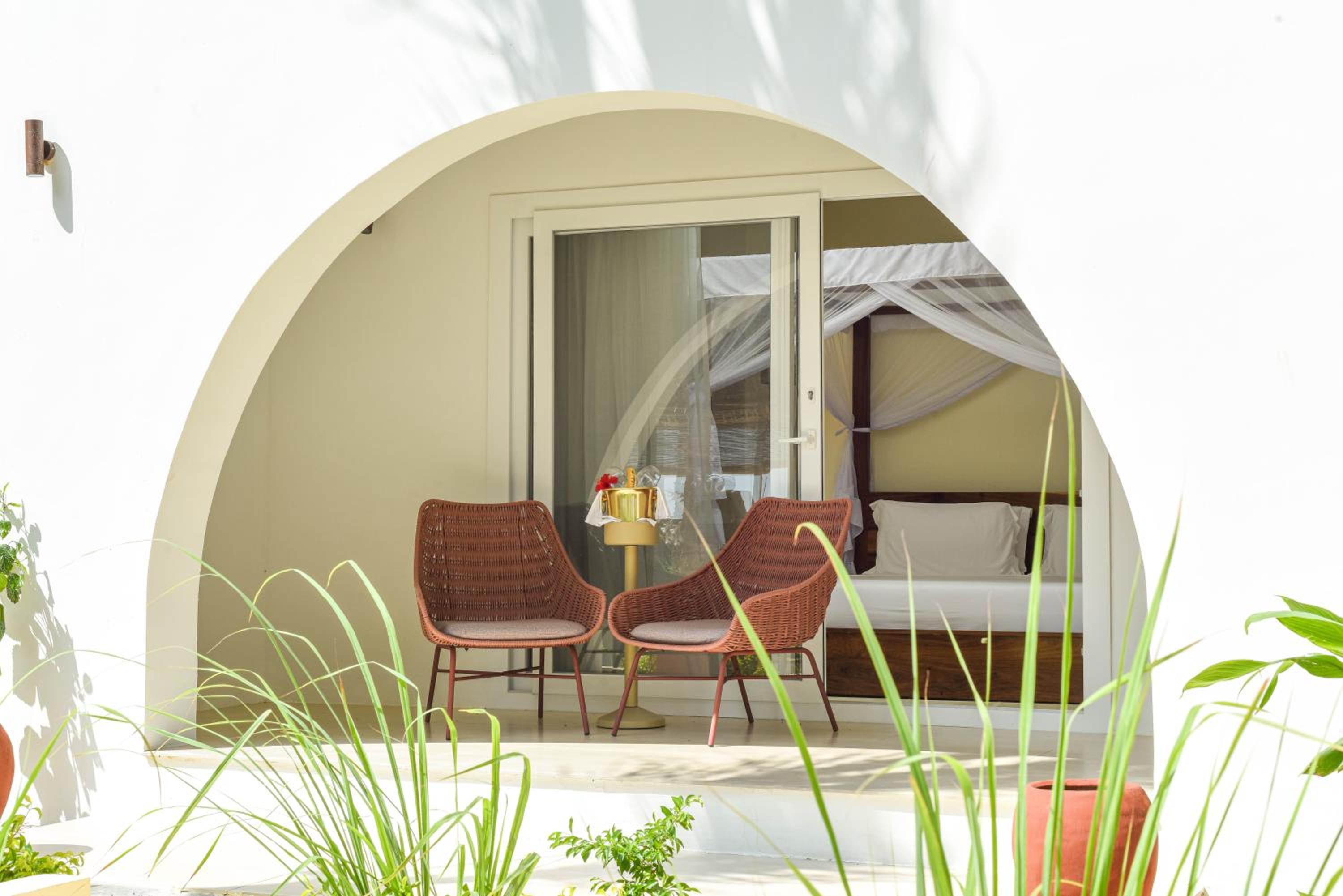 Garden Beach Front Double Room - Photo 23