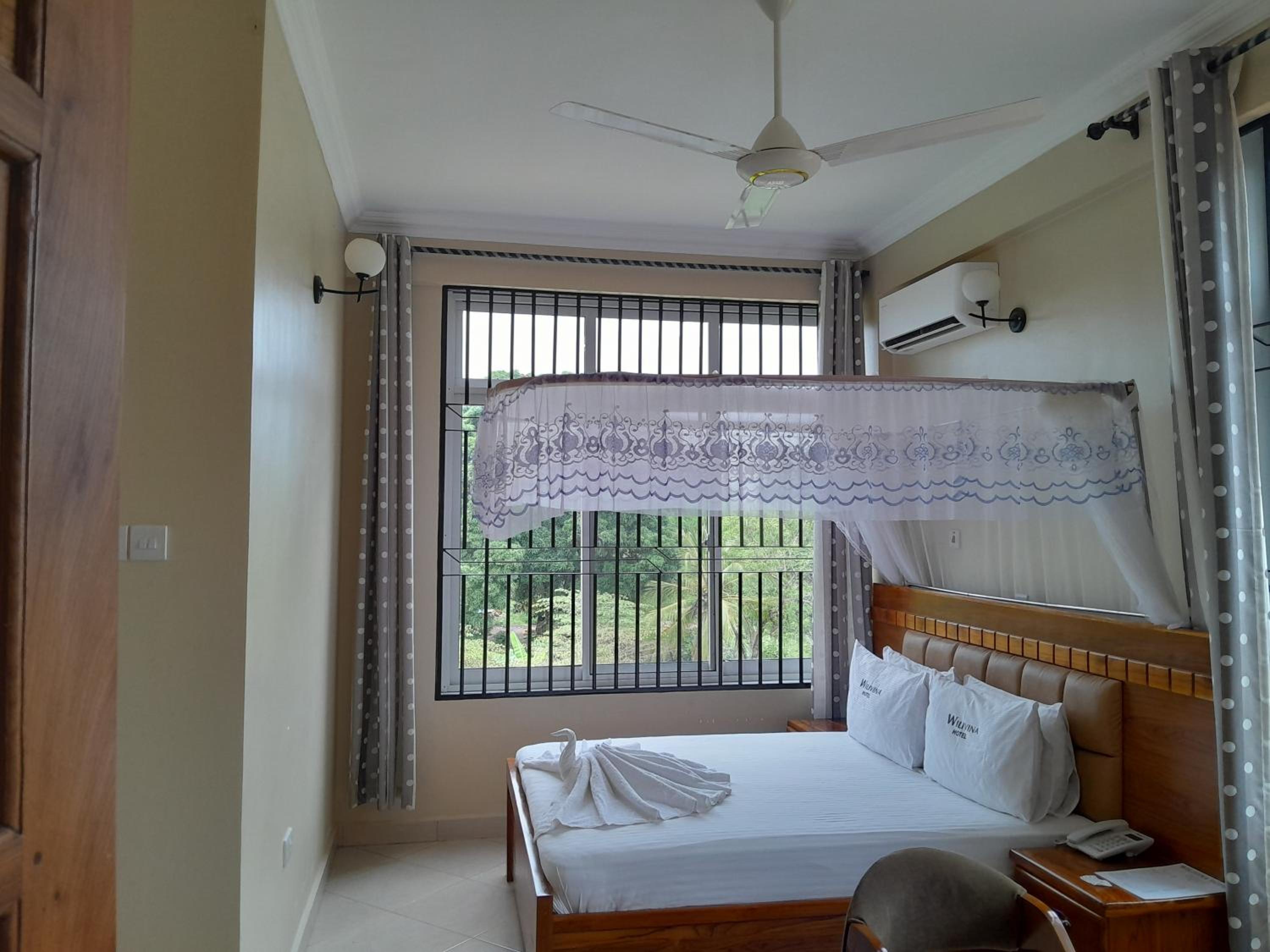 Standard Double Room - Photo 55