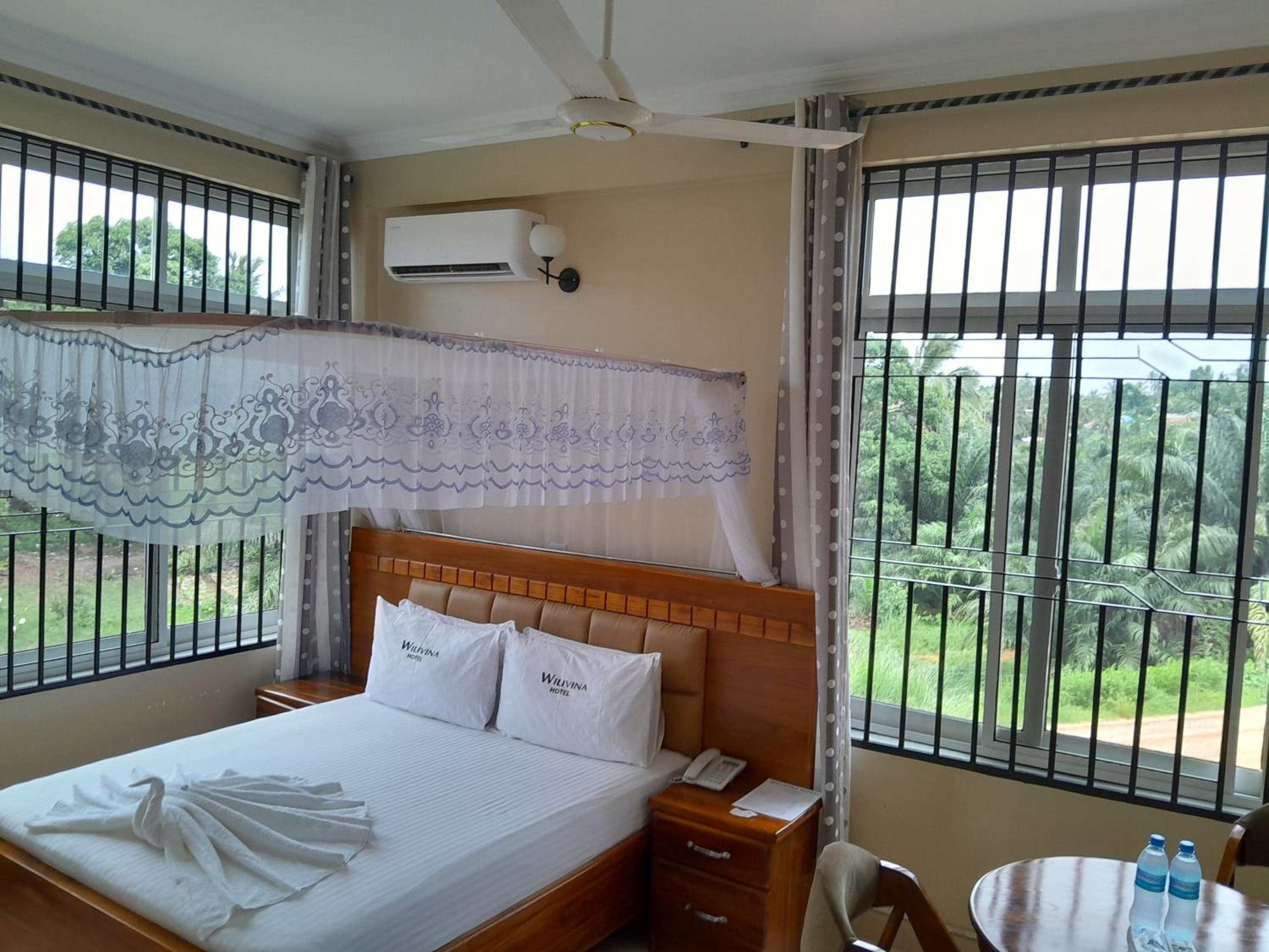 Standard Double Room - Photo 37