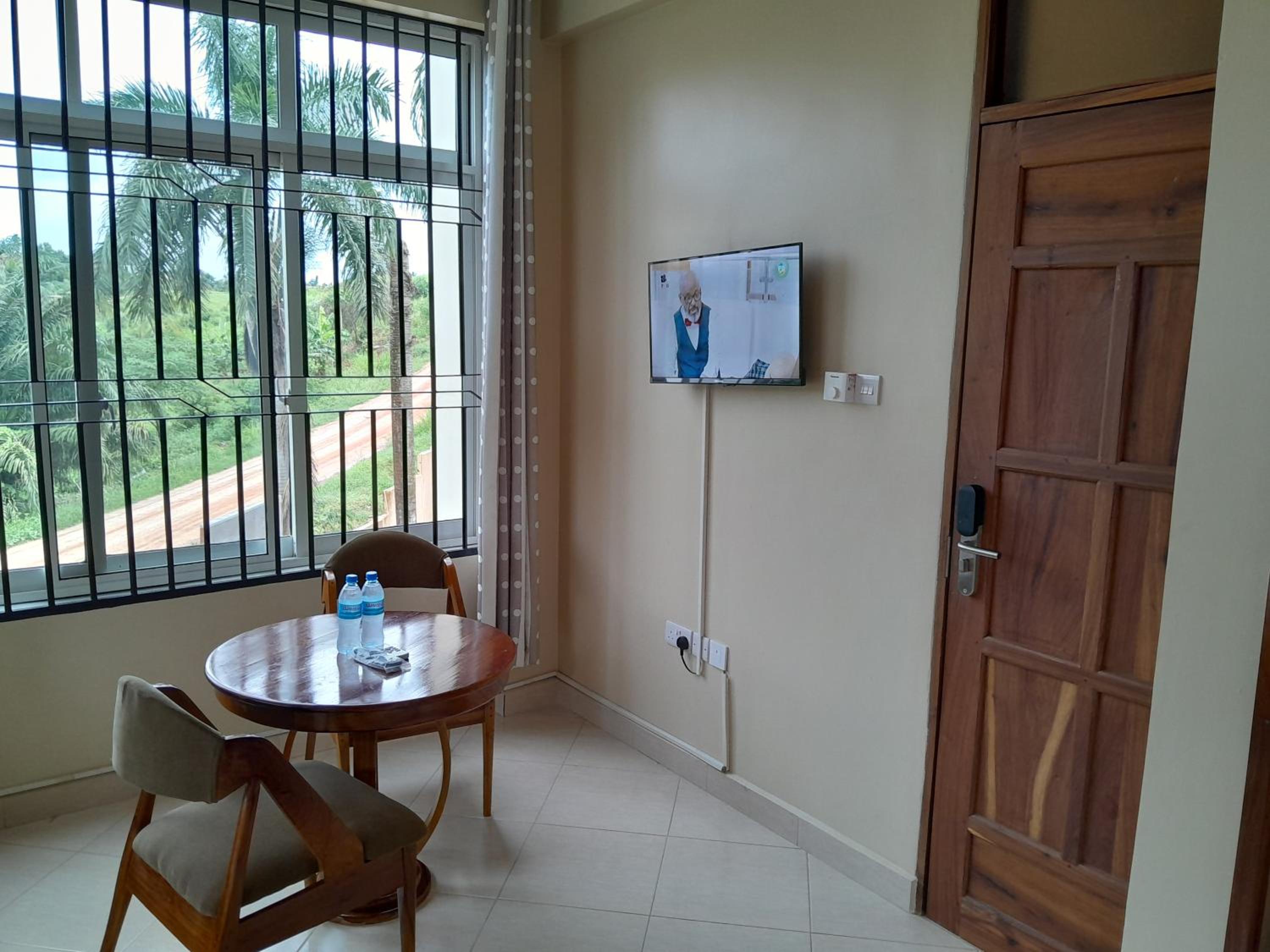 Standard Double Room - Photo 35