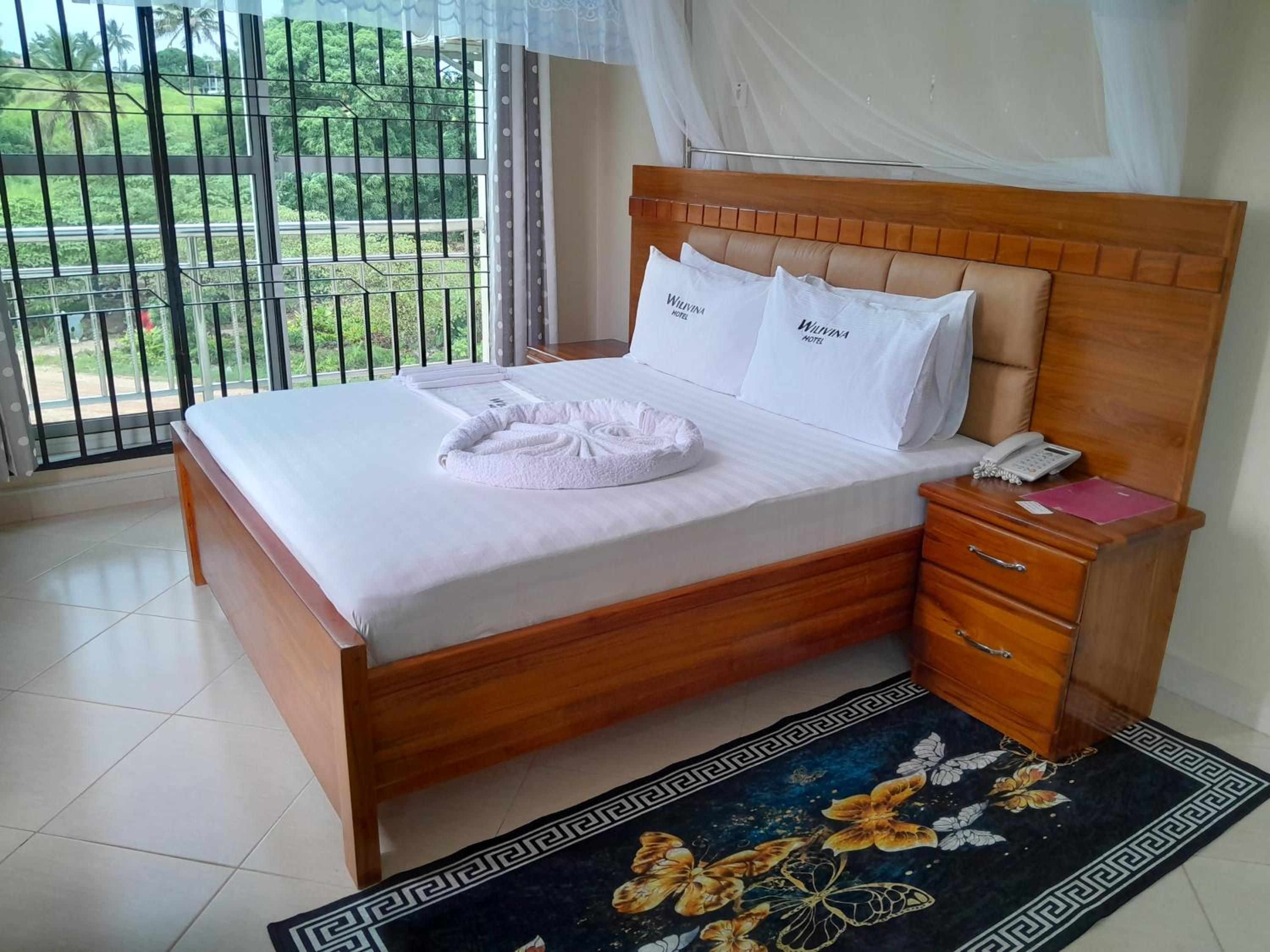 Deluxe Double Room - Photo 18
