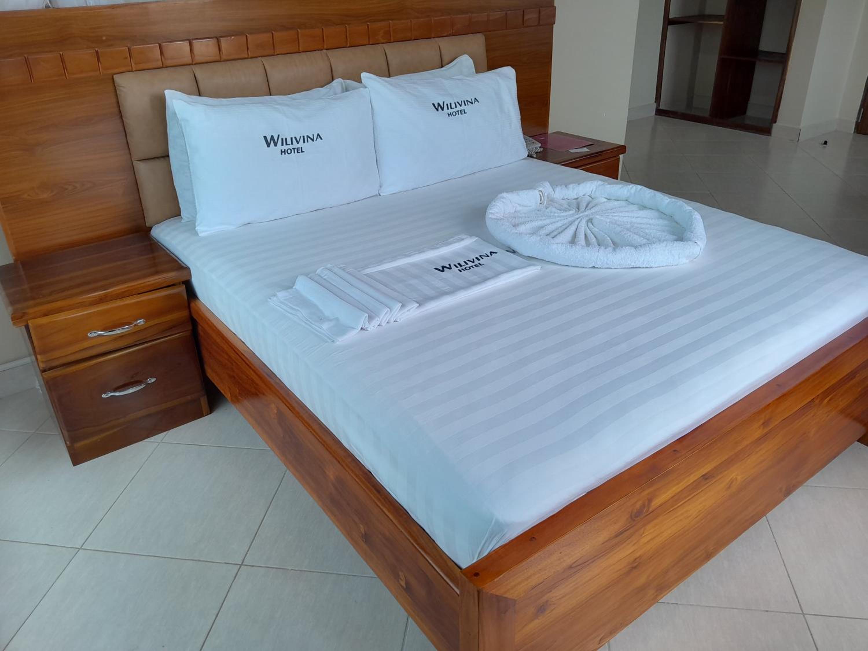 Deluxe Double Room - Photo 21