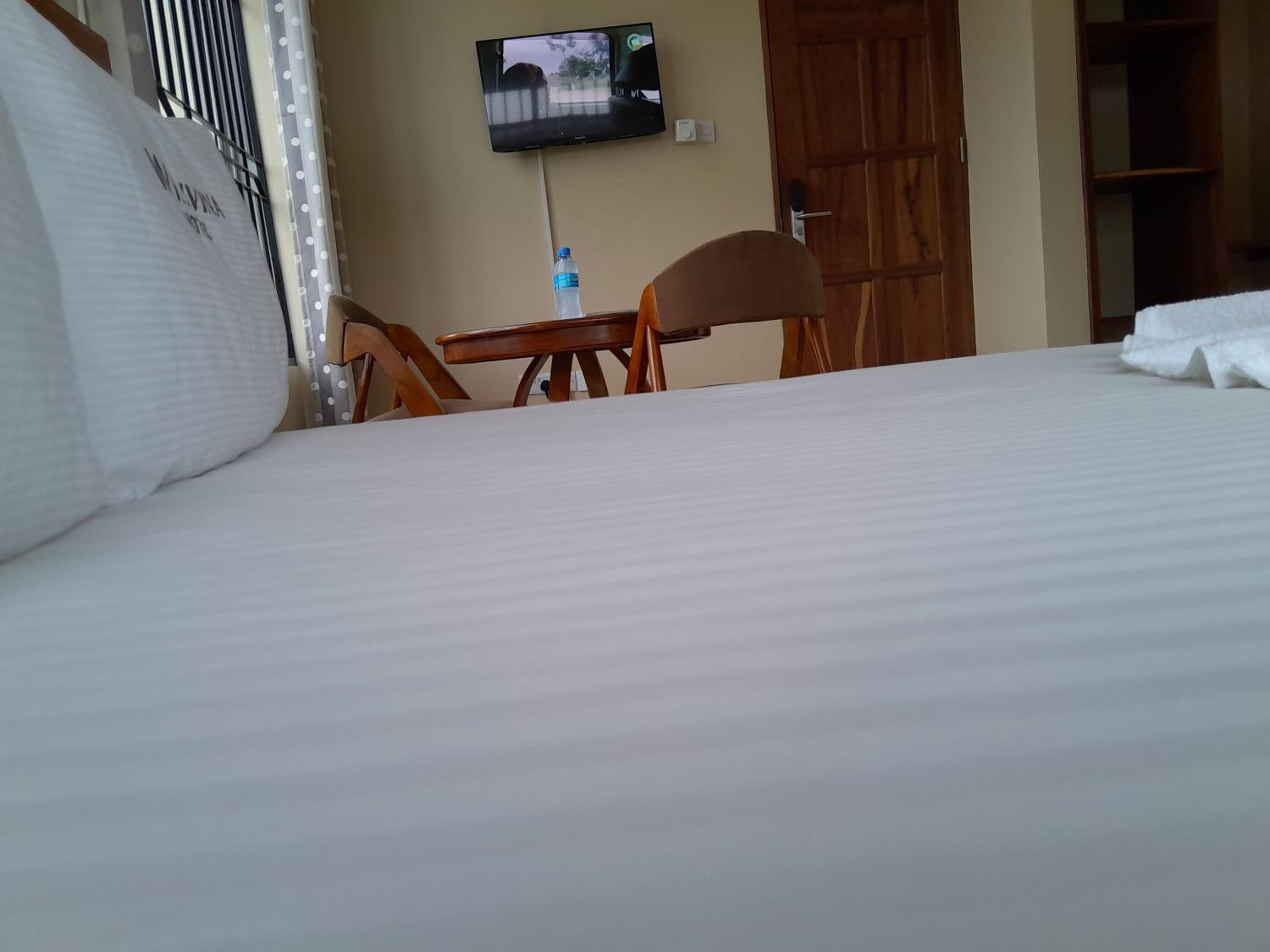 Deluxe Double Room - Photo 22