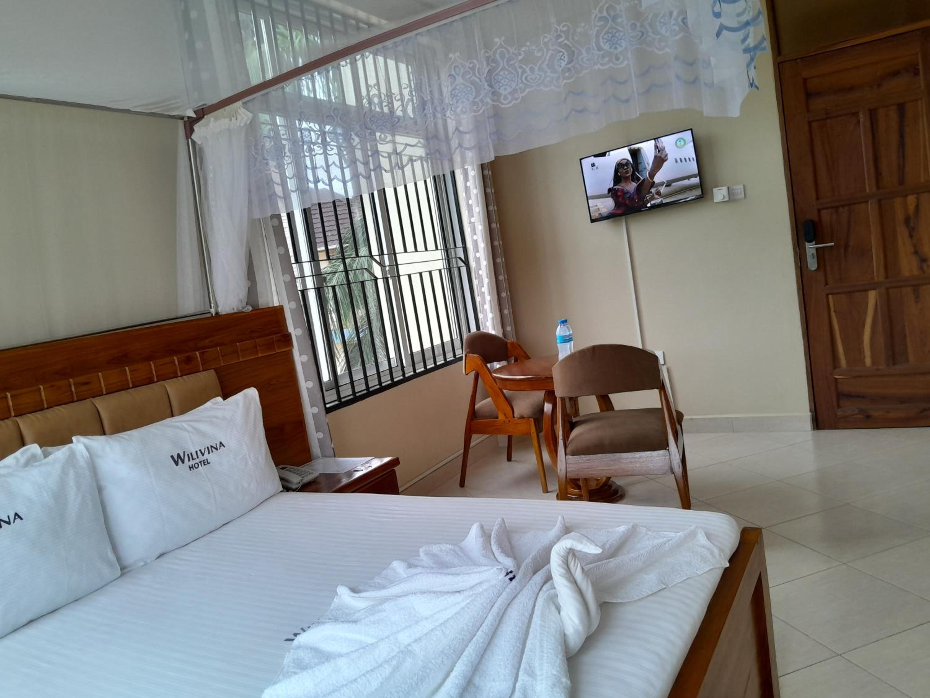 Standard Double Room - Photo 31