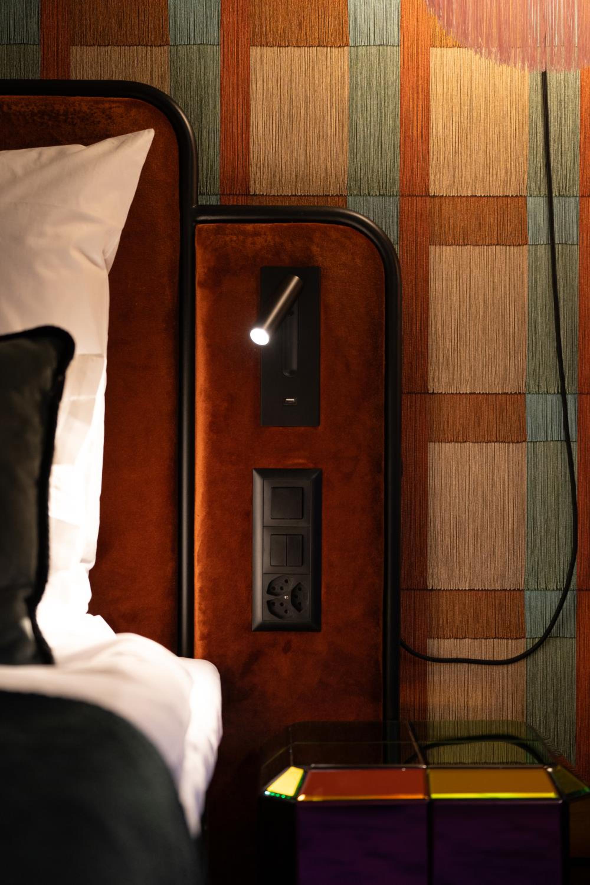 Single Comfort Room