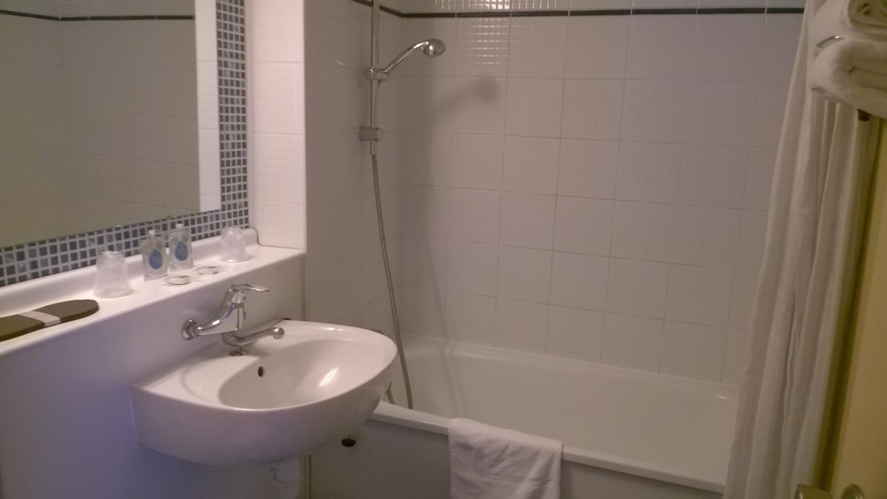 Double Room - Photo 2
