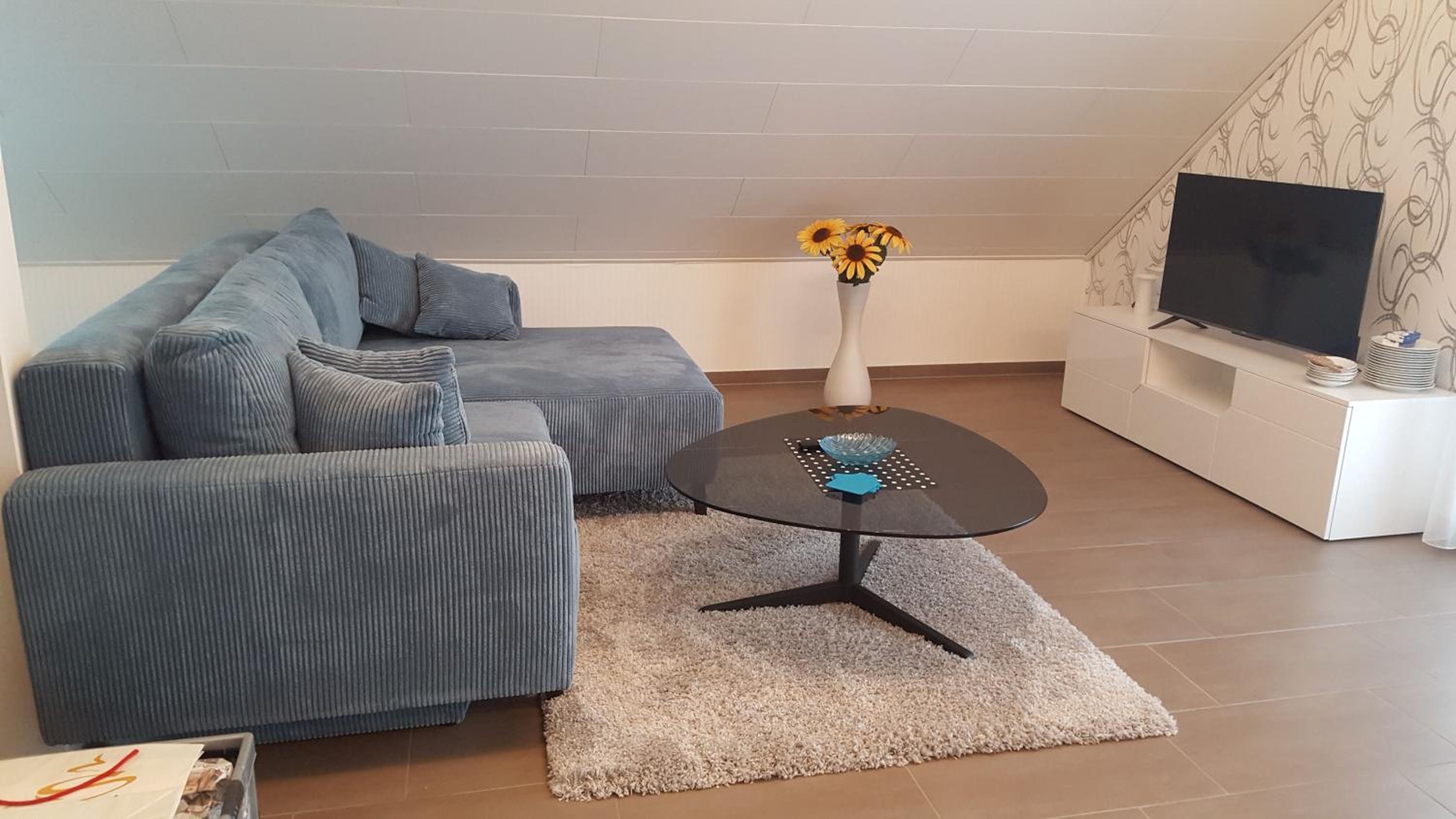 One-Bedroom House photo 1