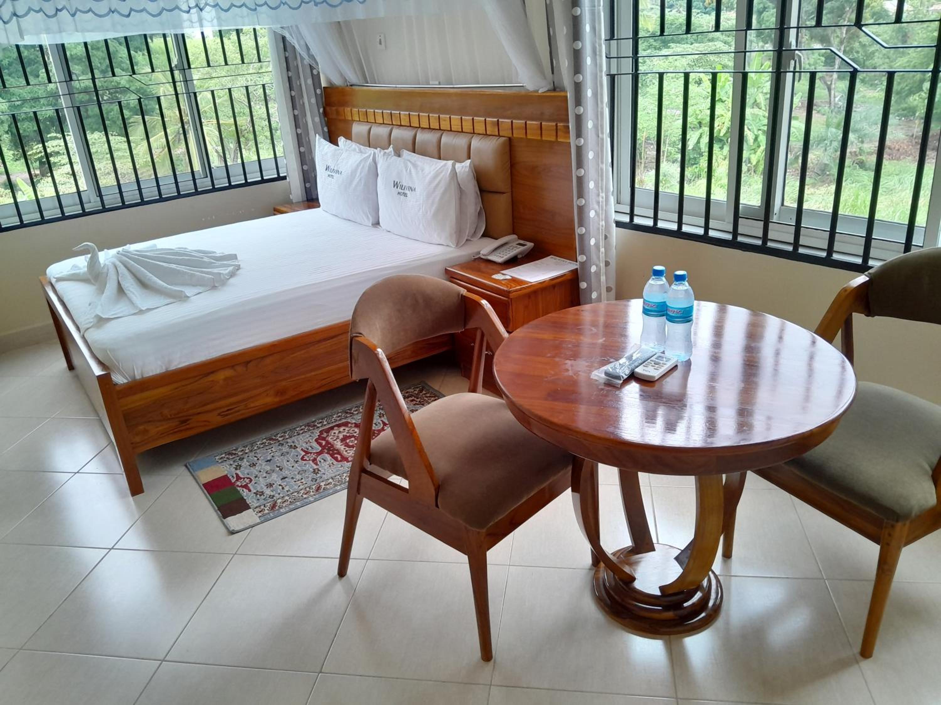 Deluxe Double Room - Photo 39