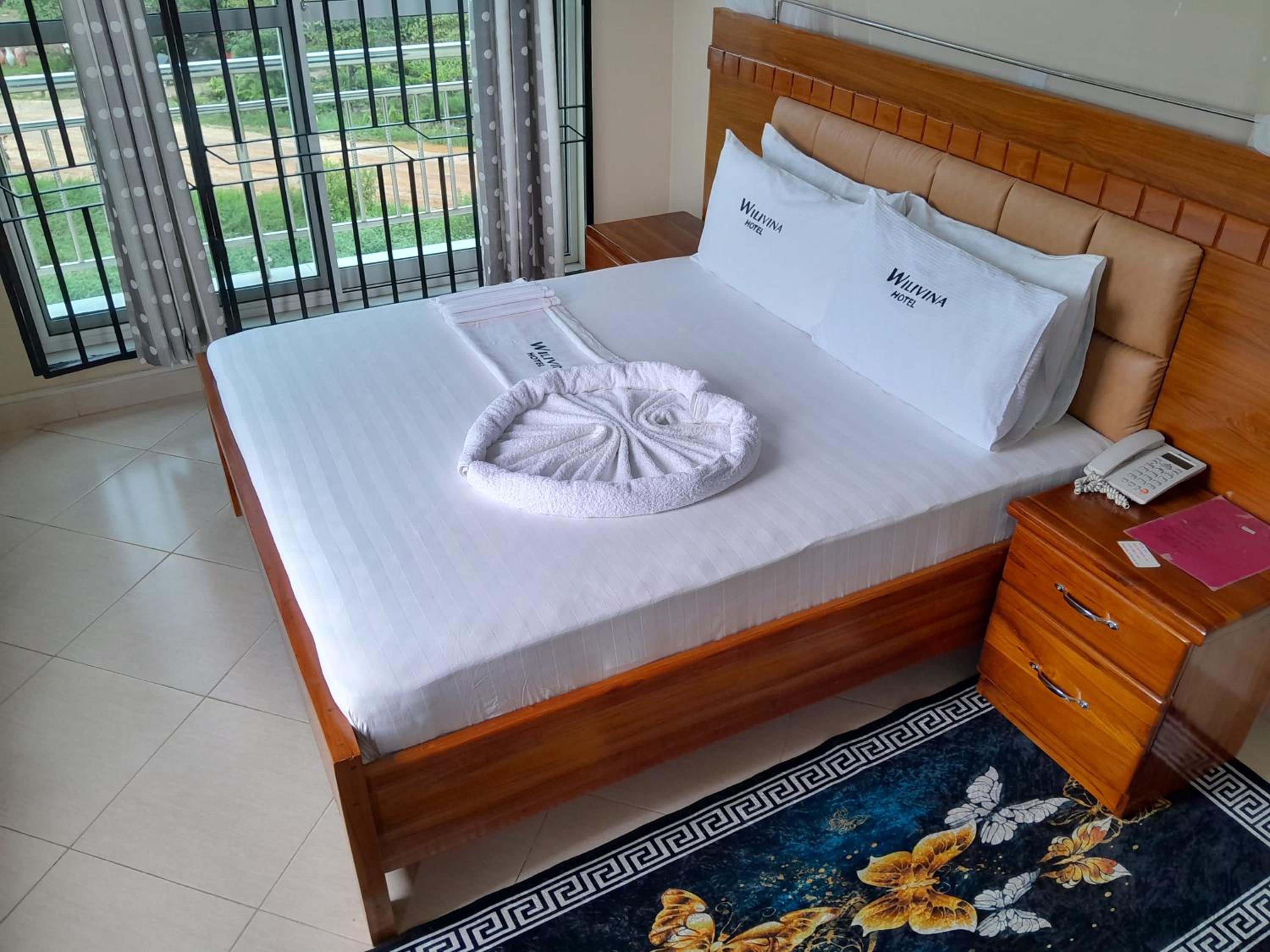 Deluxe Double Room - Photo 40