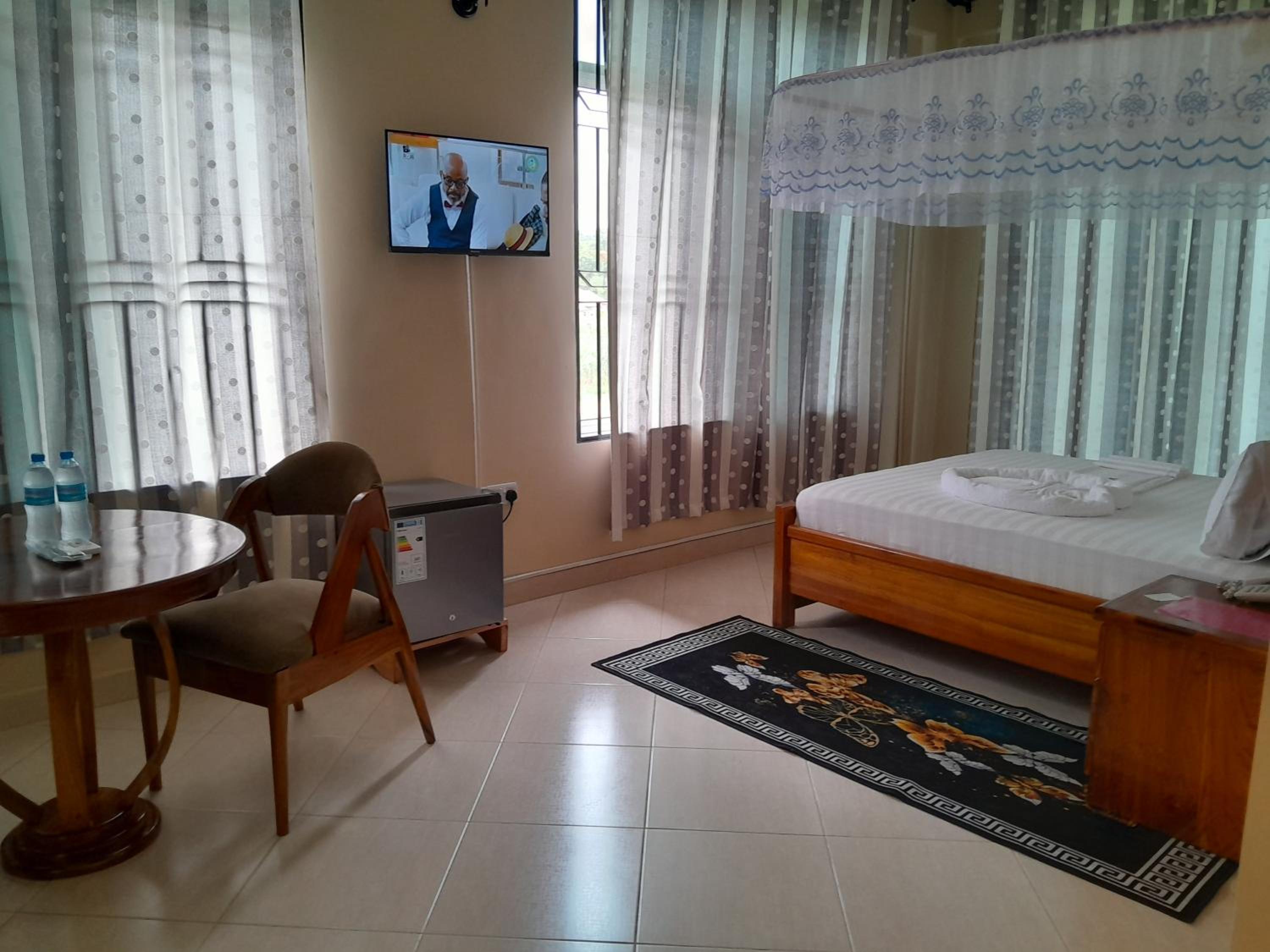 Deluxe Double Room - Photo 55