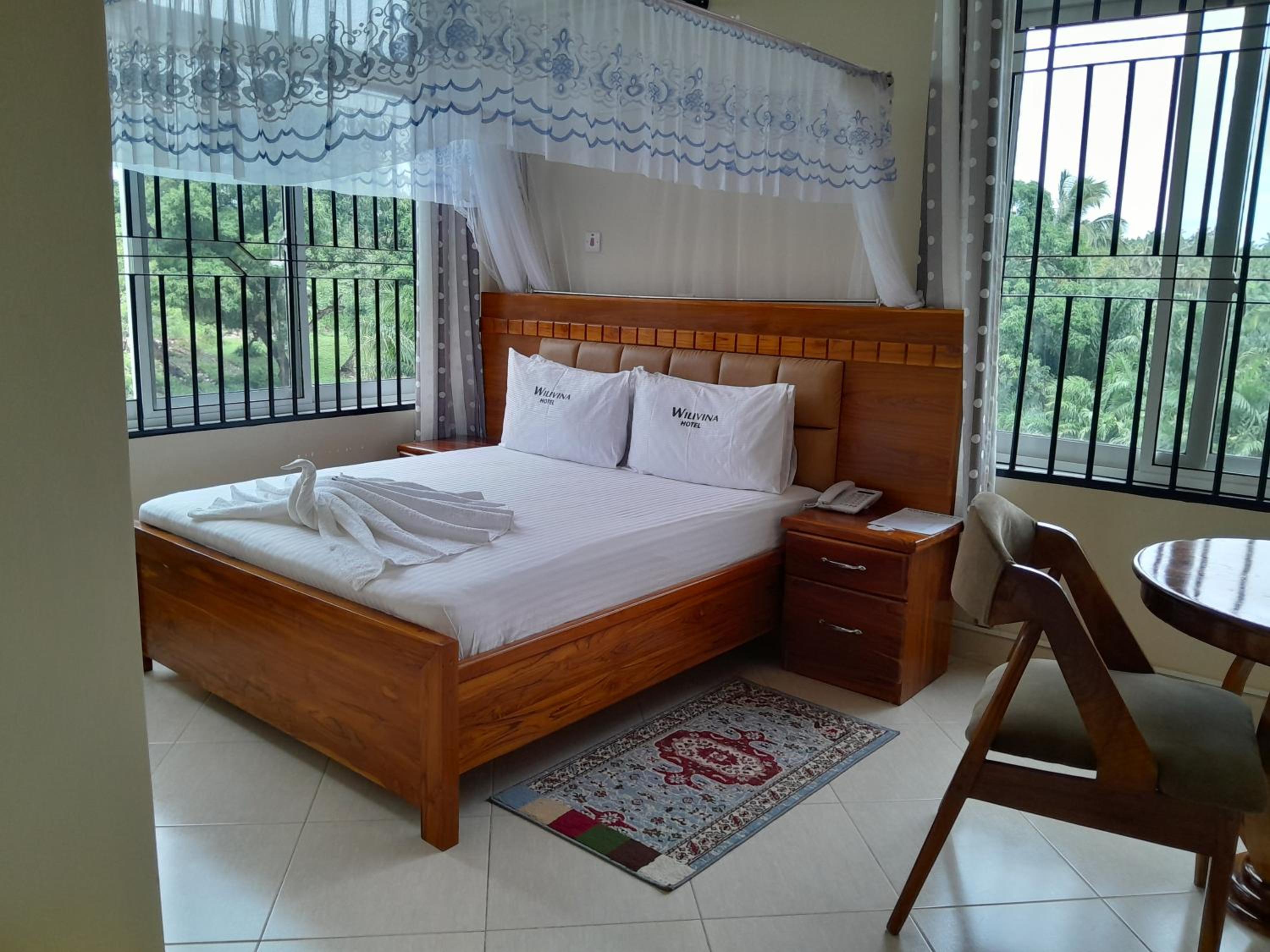 Standard Double Room - Photo 15
