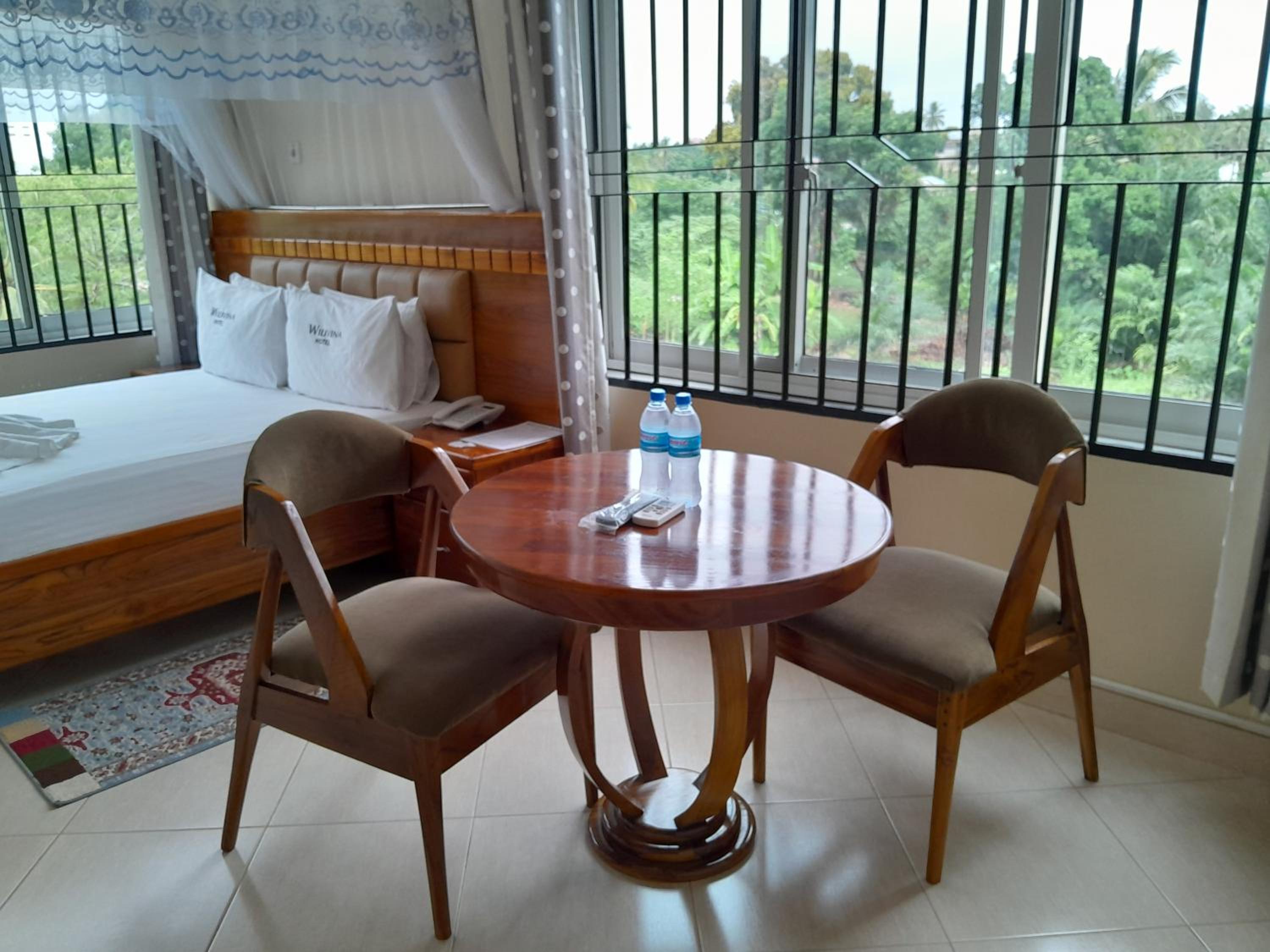 Standard Double Room - Photo 18