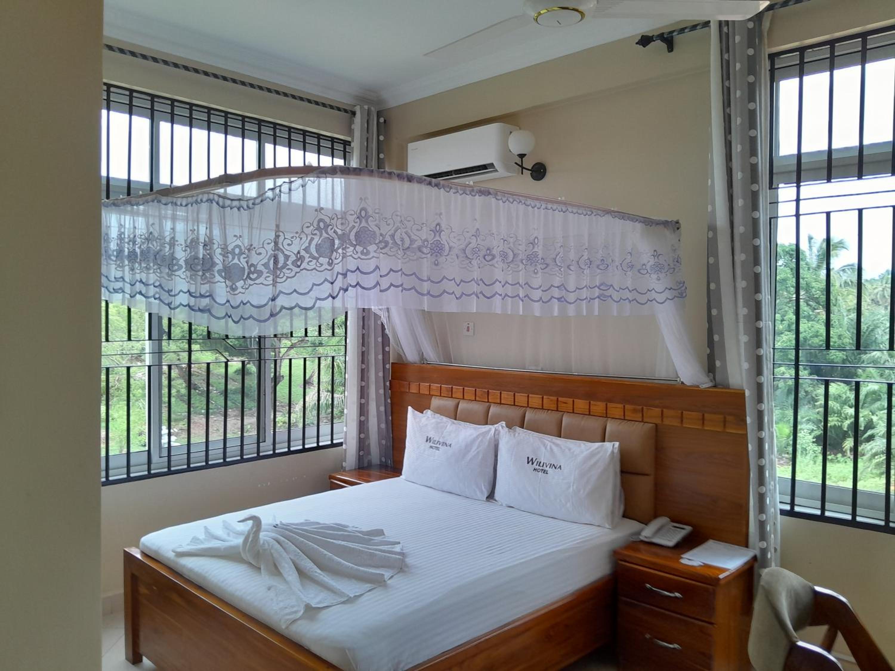 Standard Double Room - Photo 23