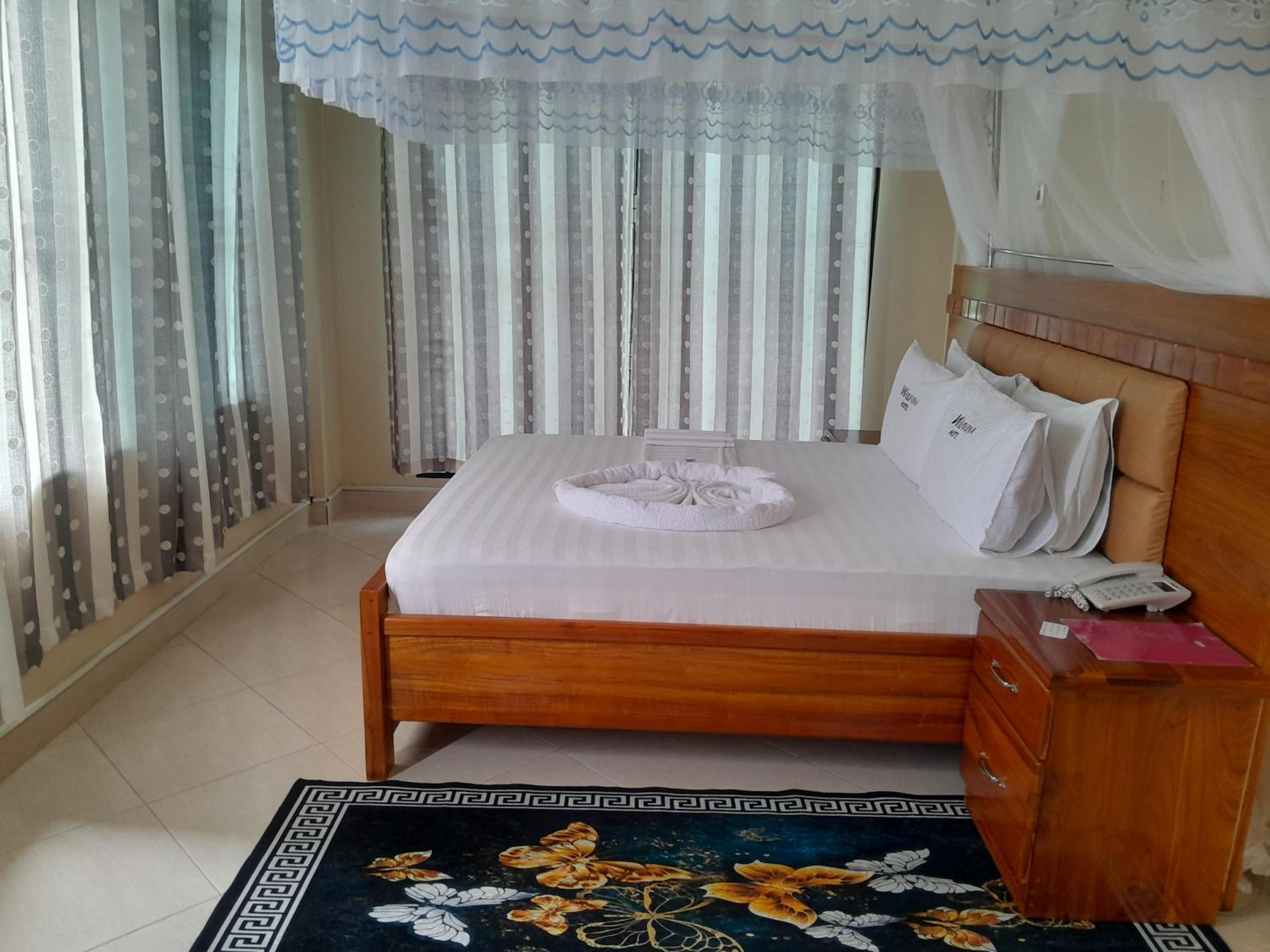 Deluxe Double Room - Photo 64