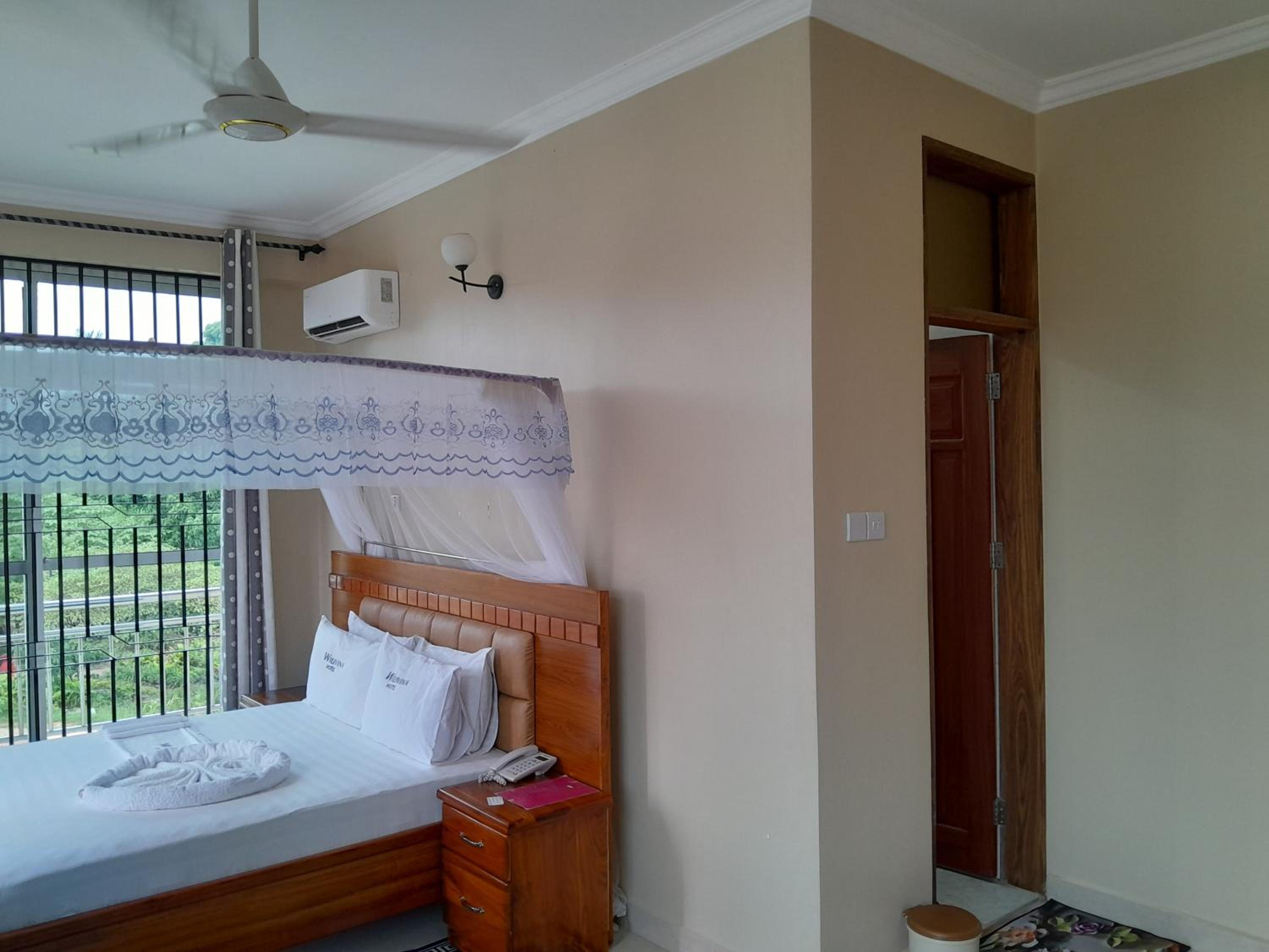 Deluxe Double Room - Photo 65