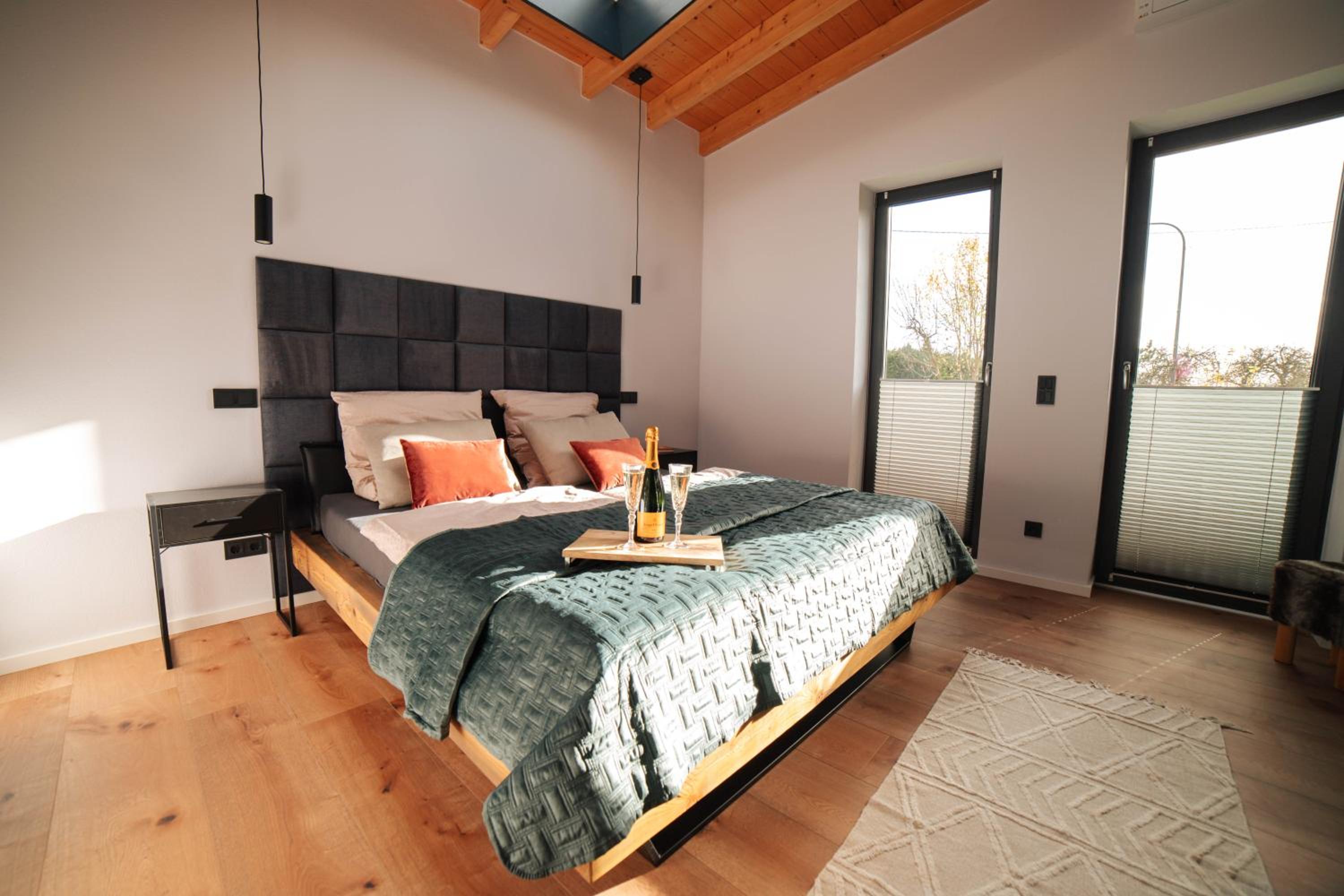 One-Bedroom House photo 1