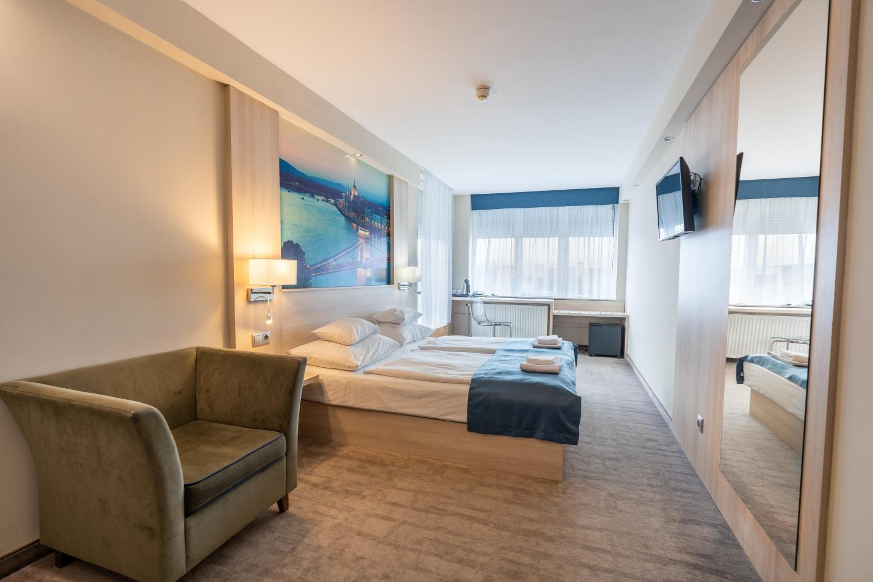 Double Room with Panoramic View and Terrace - Photo 8