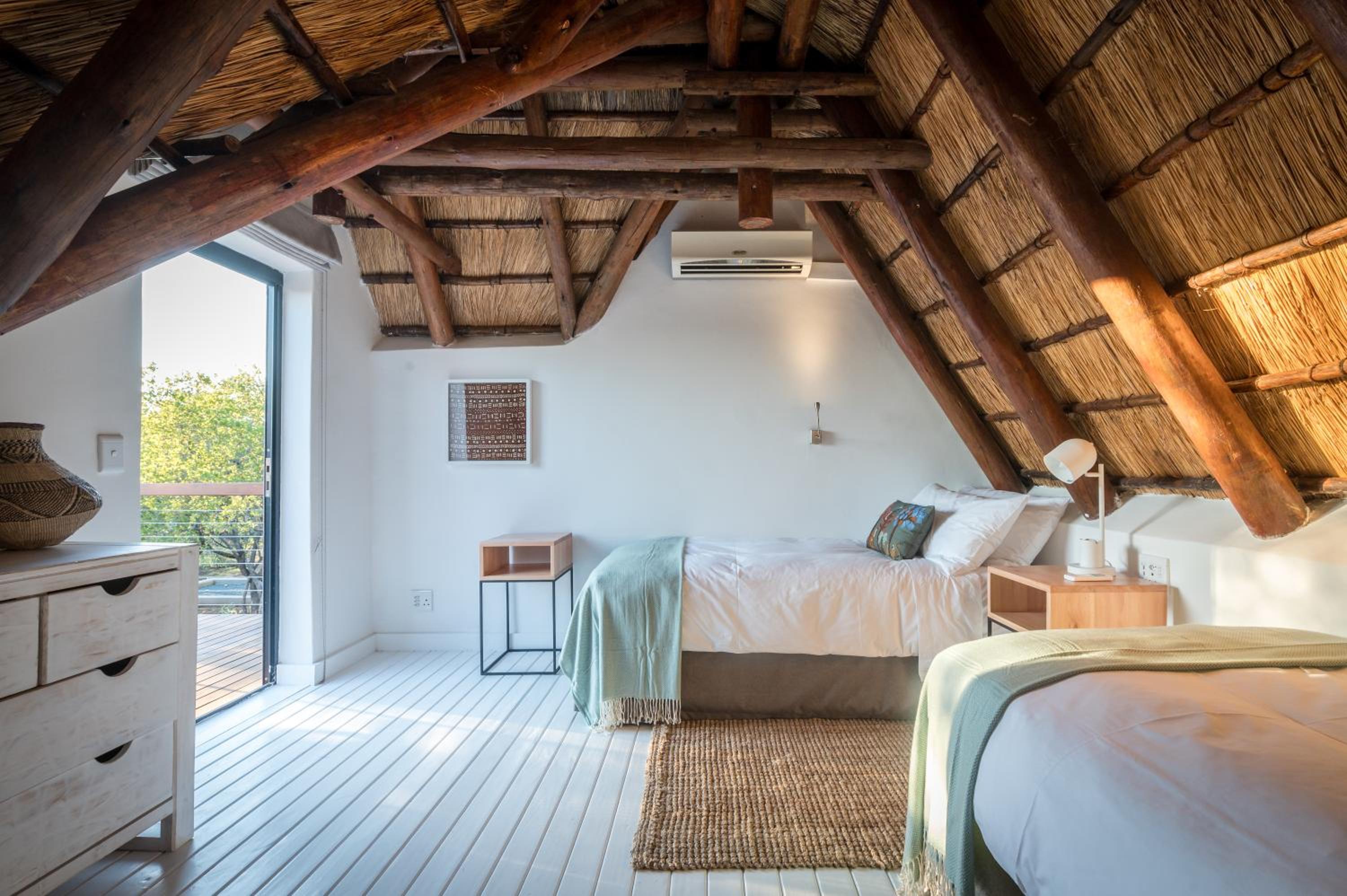 Three-Bedroom Villa photo 2