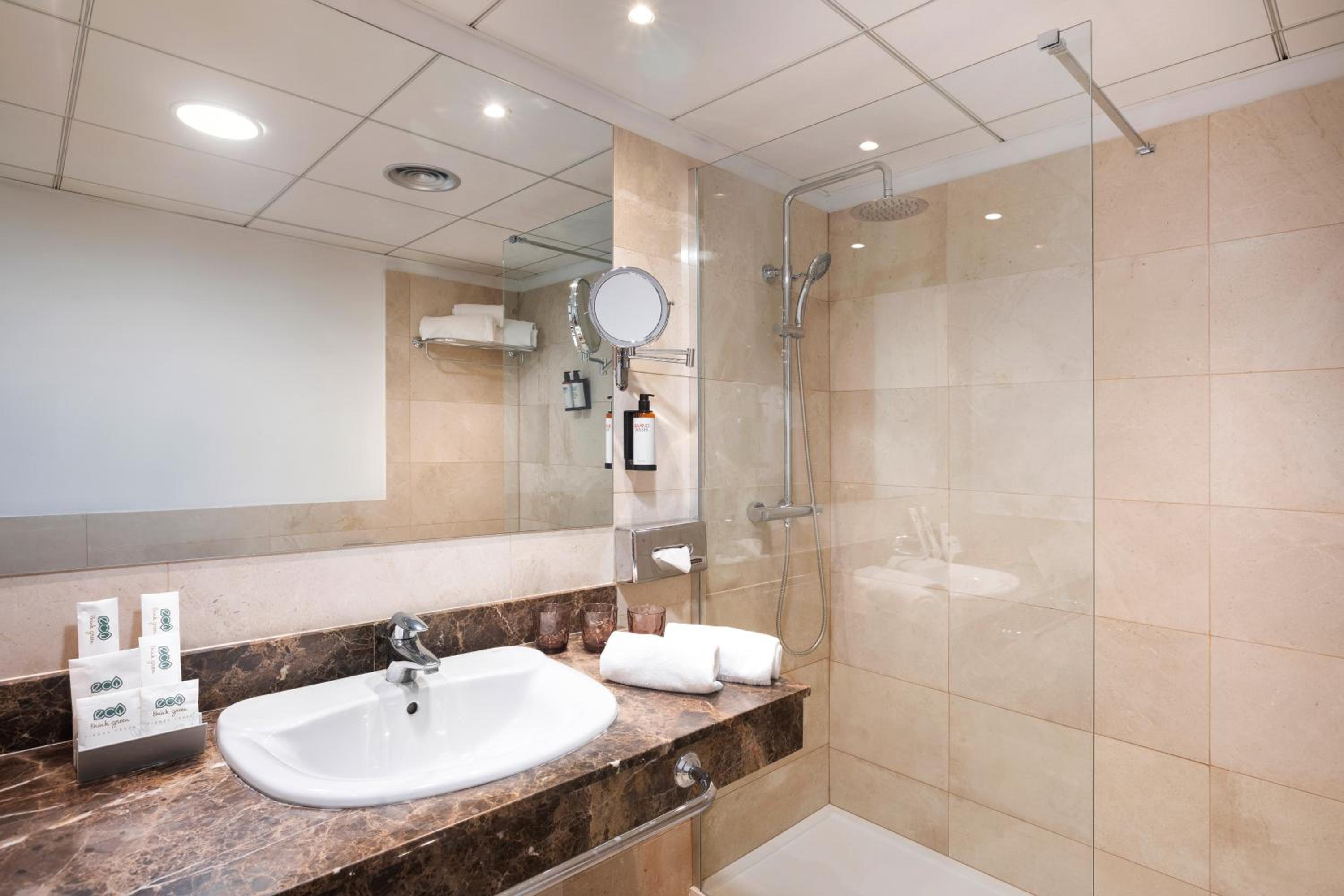 Triple Room - Photo 3