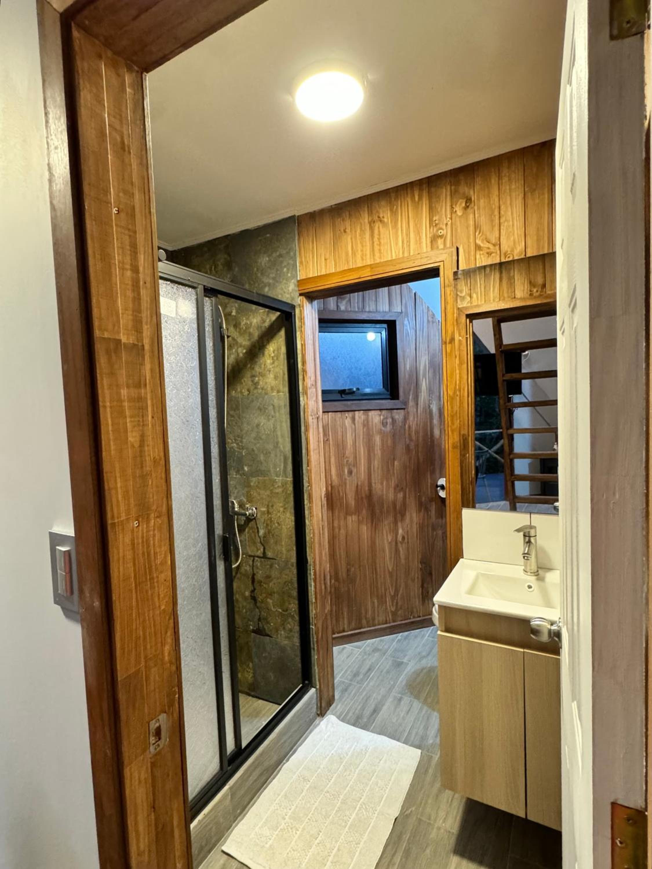 Three-Bedroom House photo 2