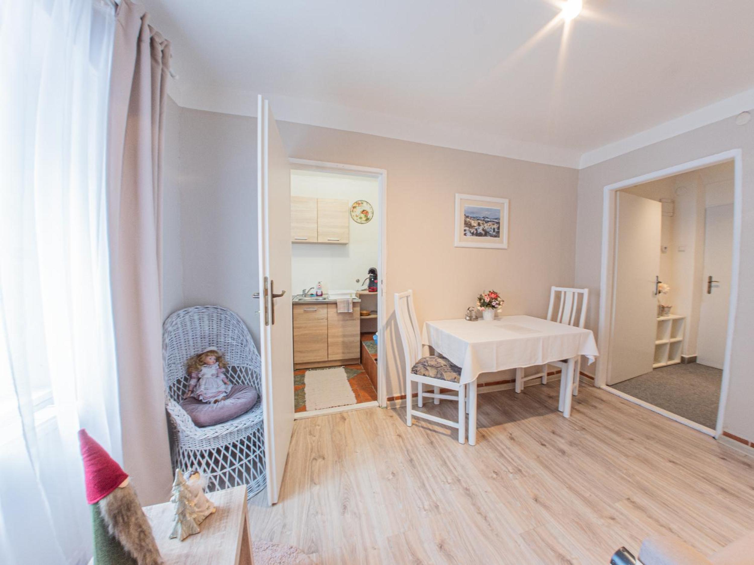 Double Room - Photo 12