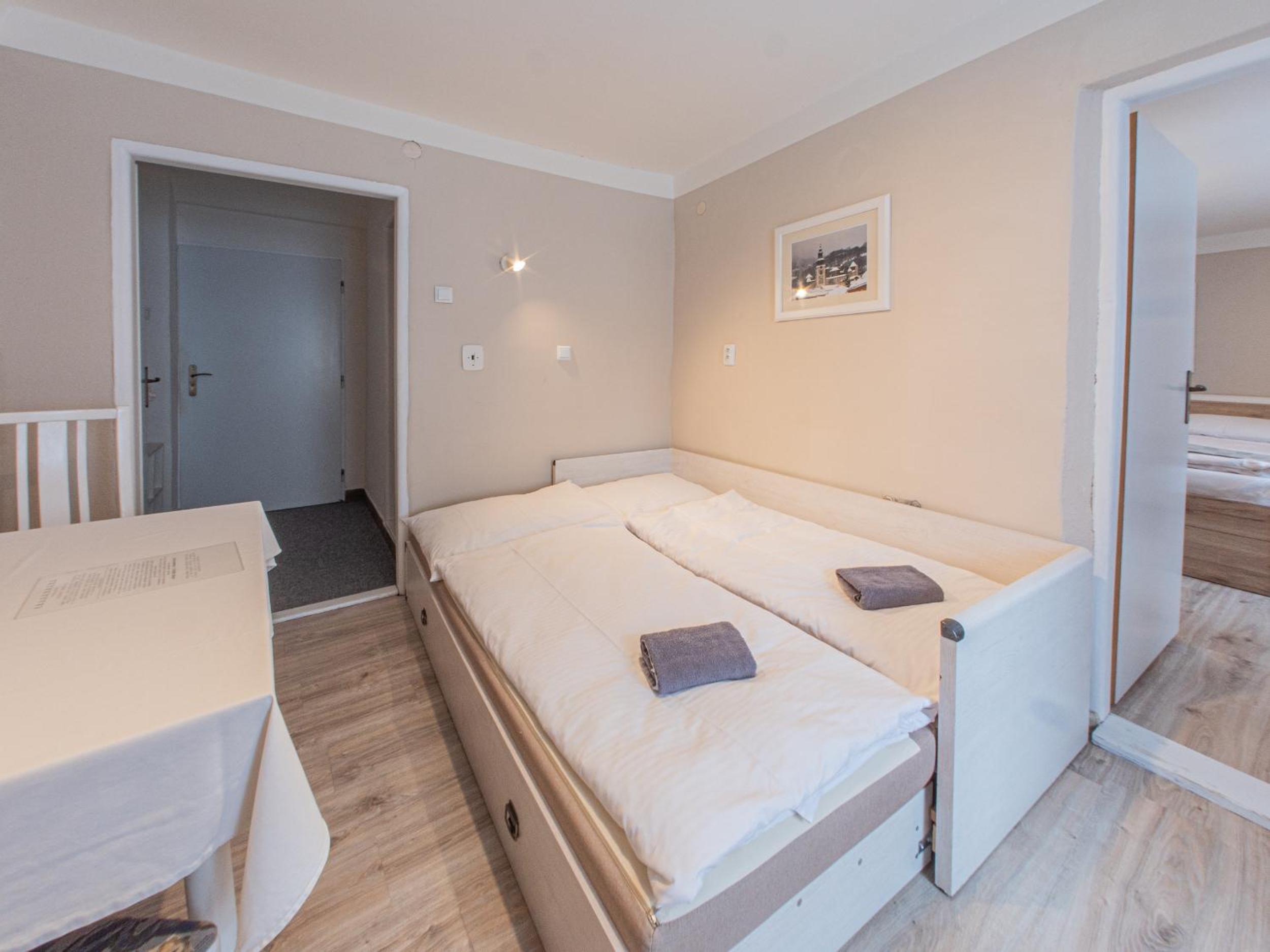 Double Room - Photo 6