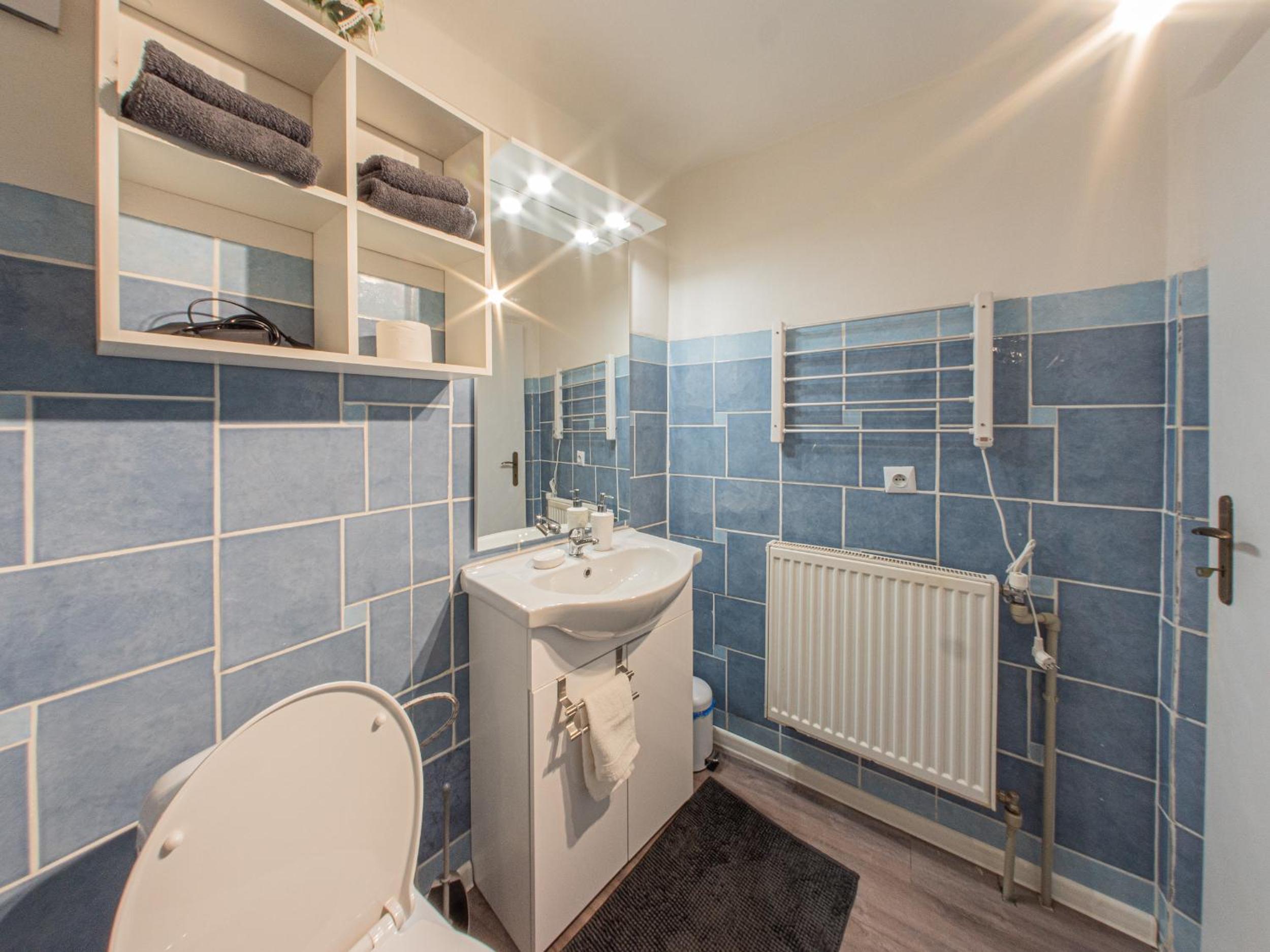 Double Room - Photo 19