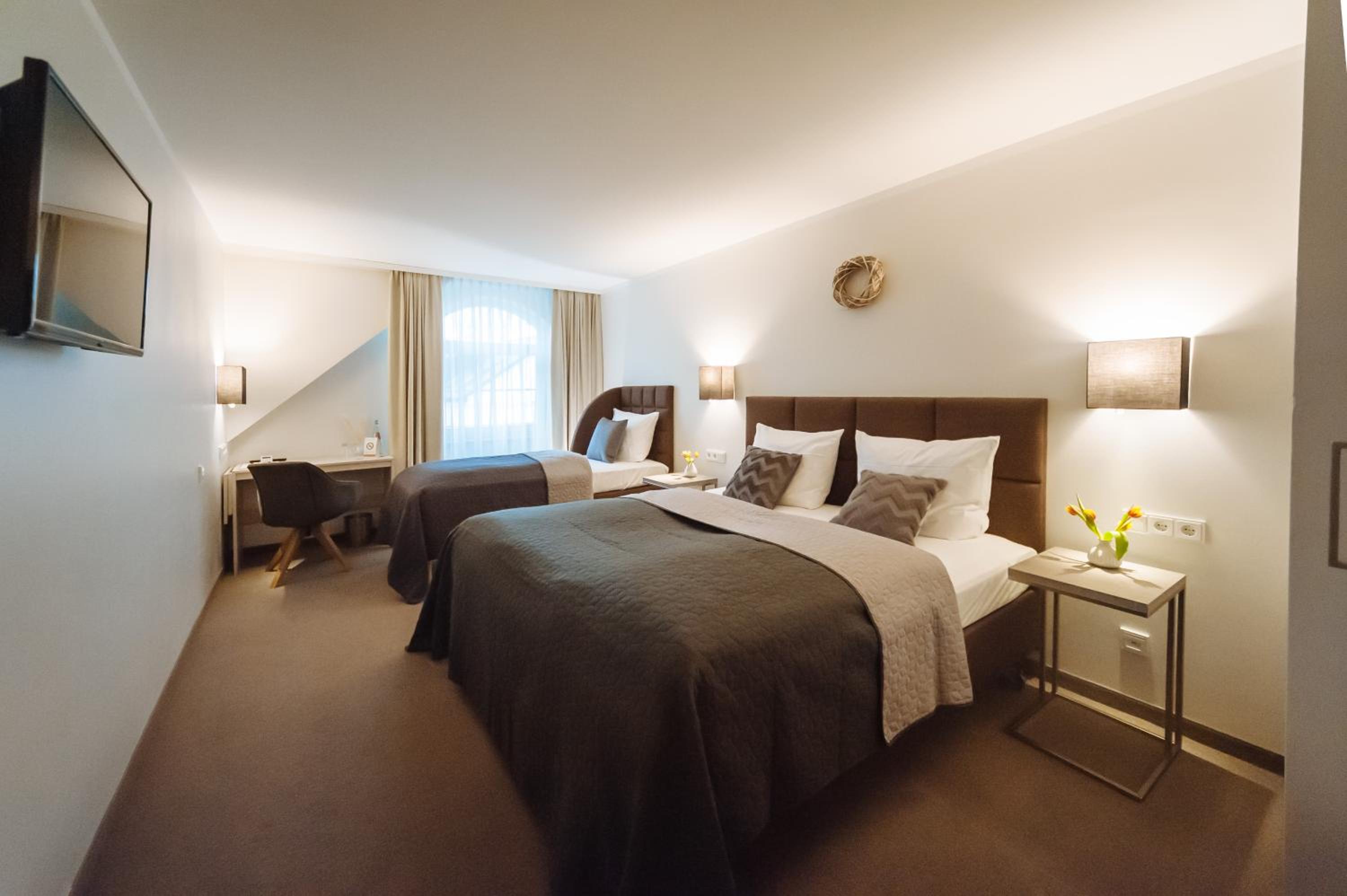 Standard Triple Room - Photo 9