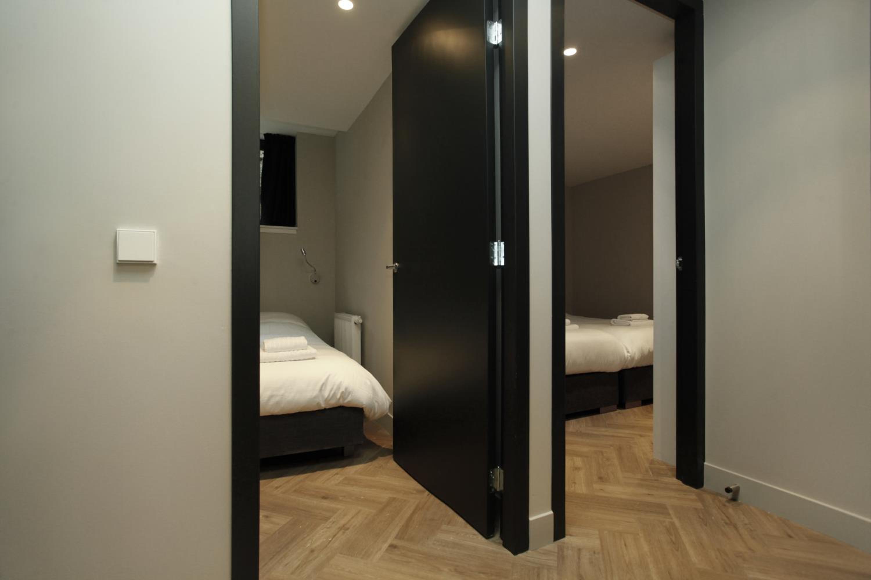 Two-Bedroom Apartment Split-Level with garden photo 2