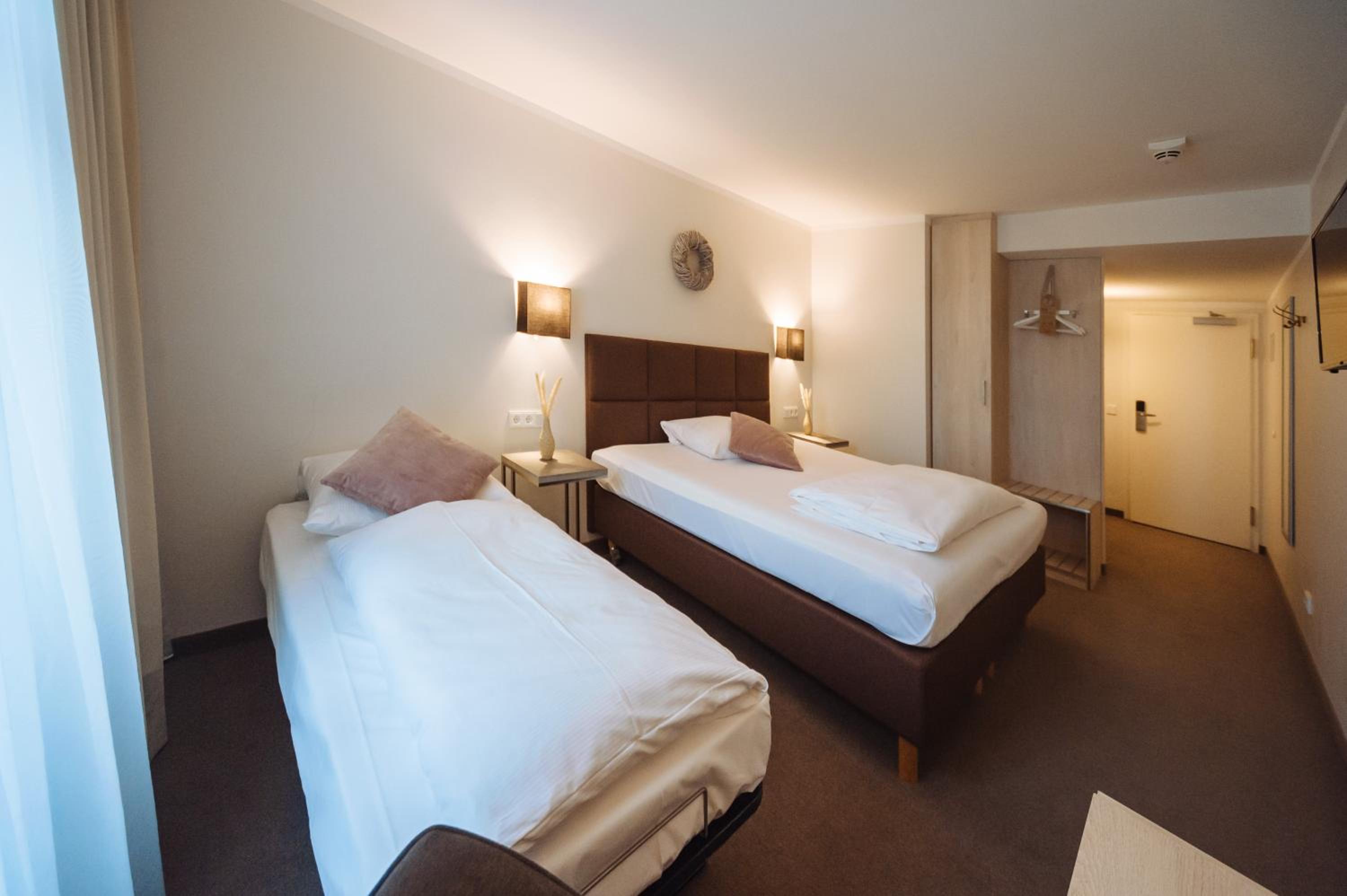 Standard Triple Room - Photo 6