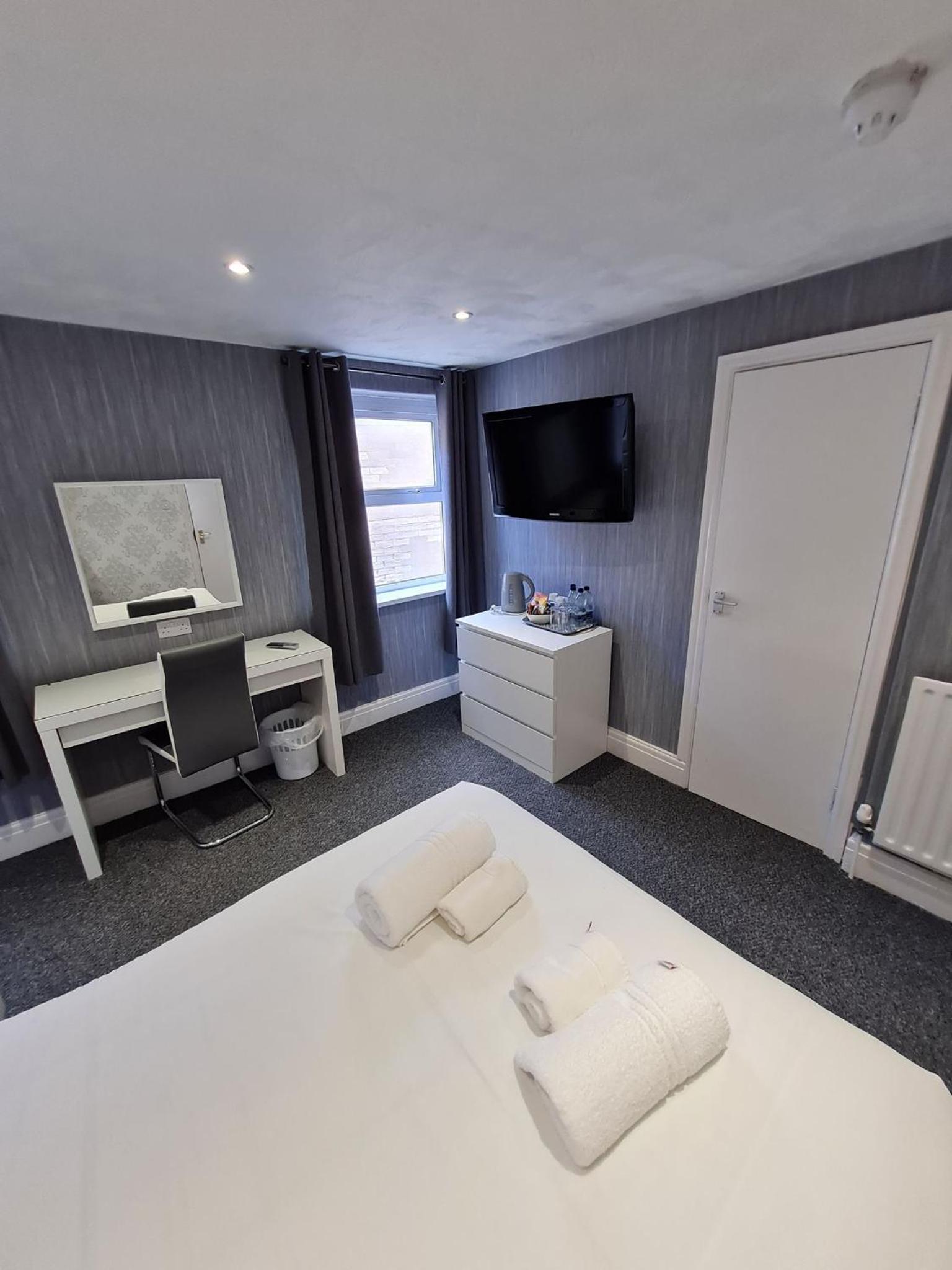 Classic Quadruple Room - Photo 1