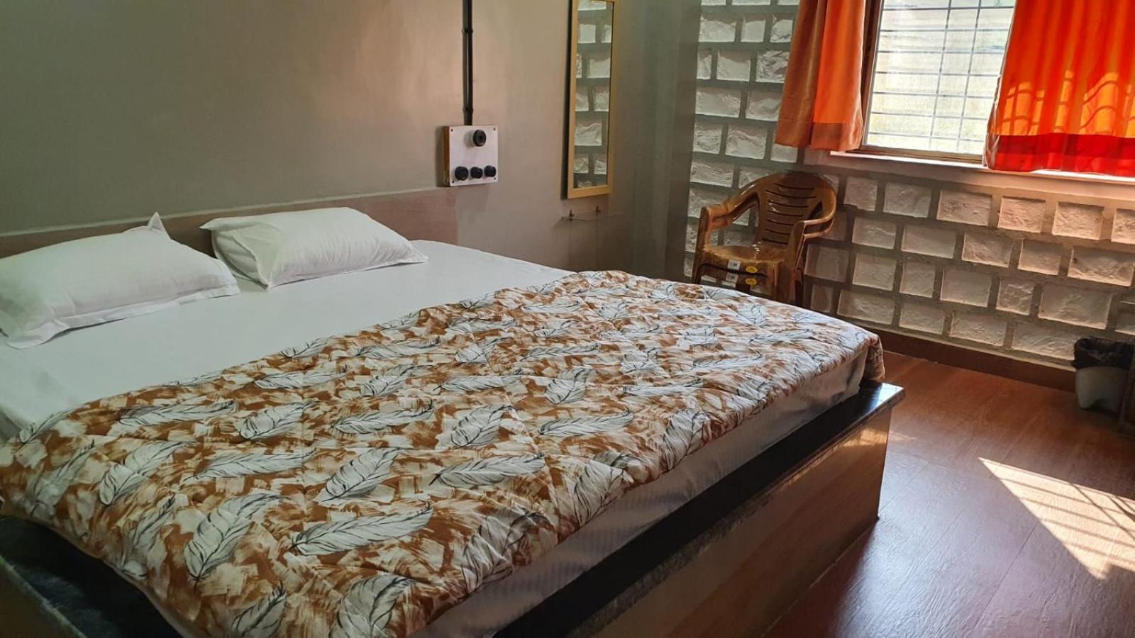 Double Room With Private Bathroom photo 3