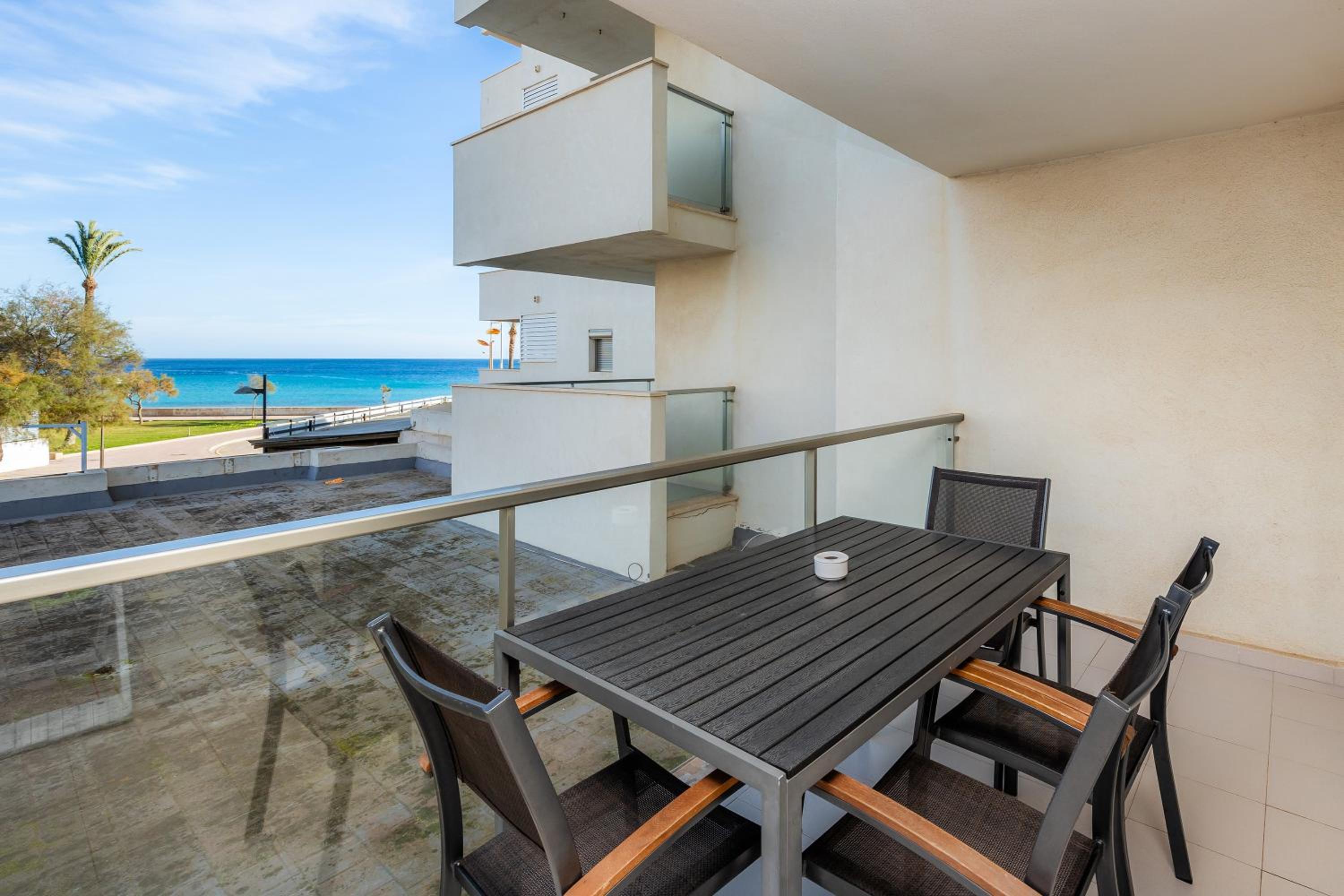Superior One-Bedroom Apartment with Balcony photo 2