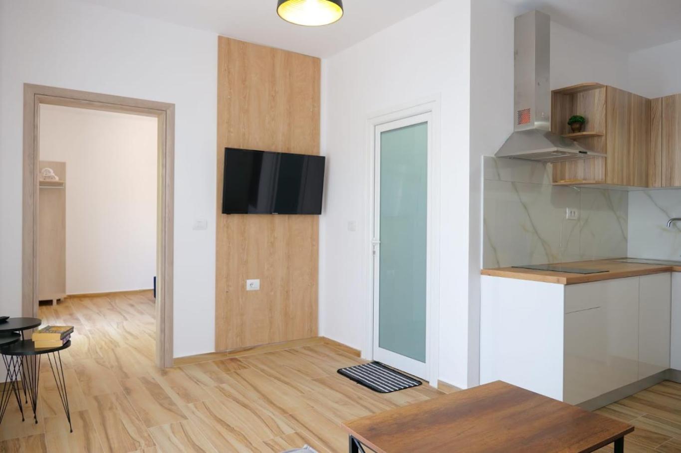 Deluxe Apartment photo 2