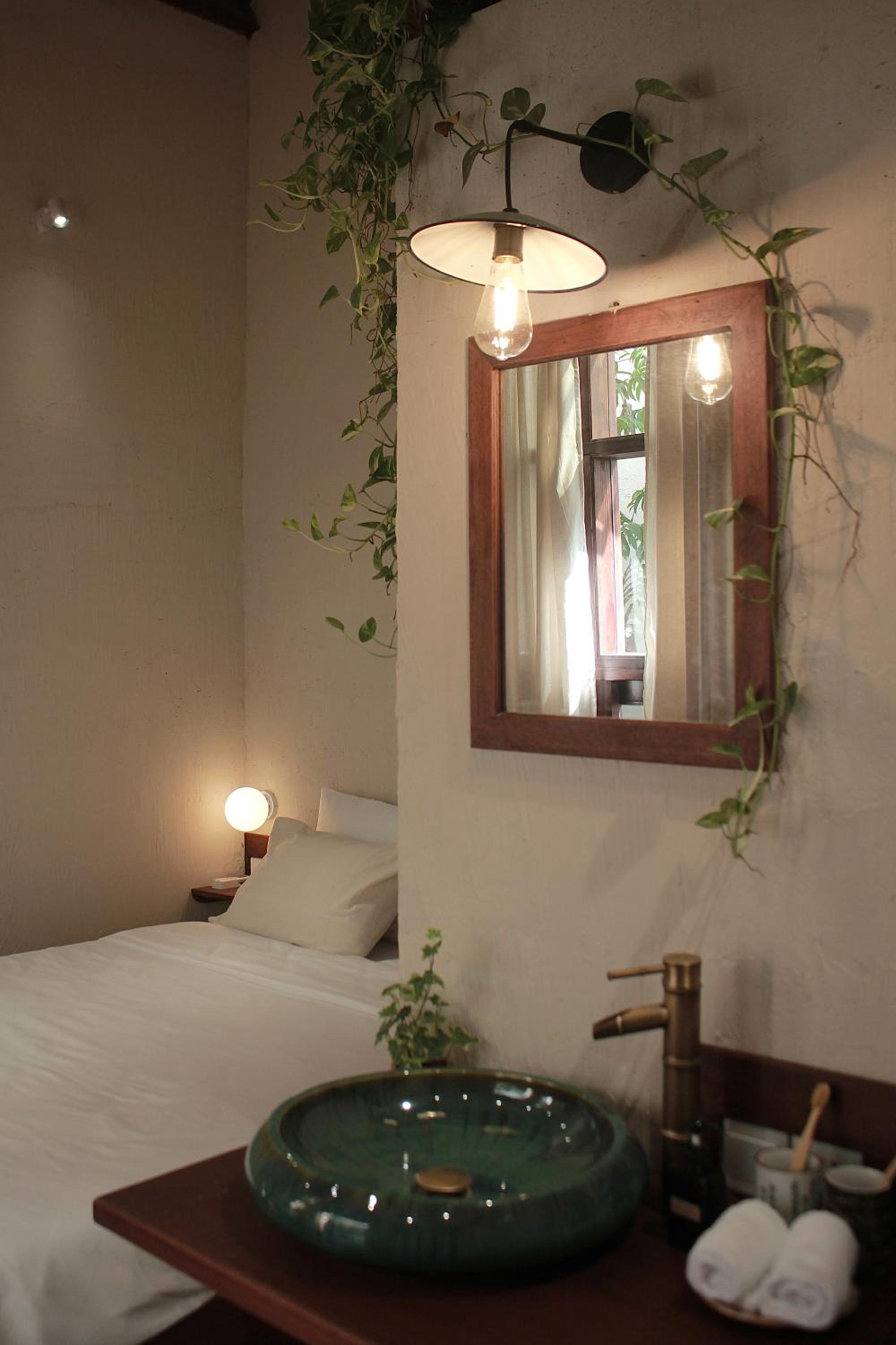 Queen Room with Garden View