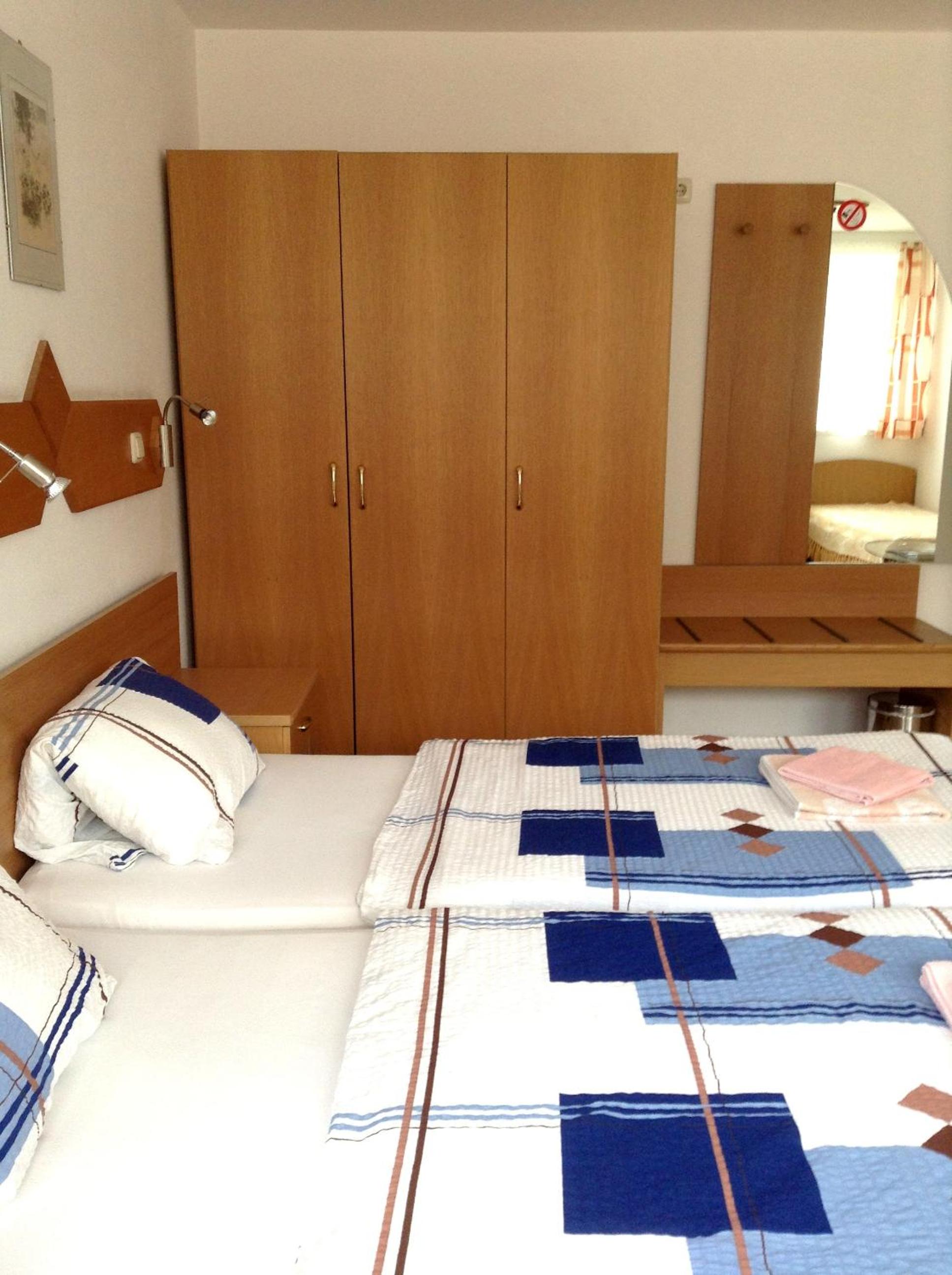 Two-Bedroom Apartment - Photo 6