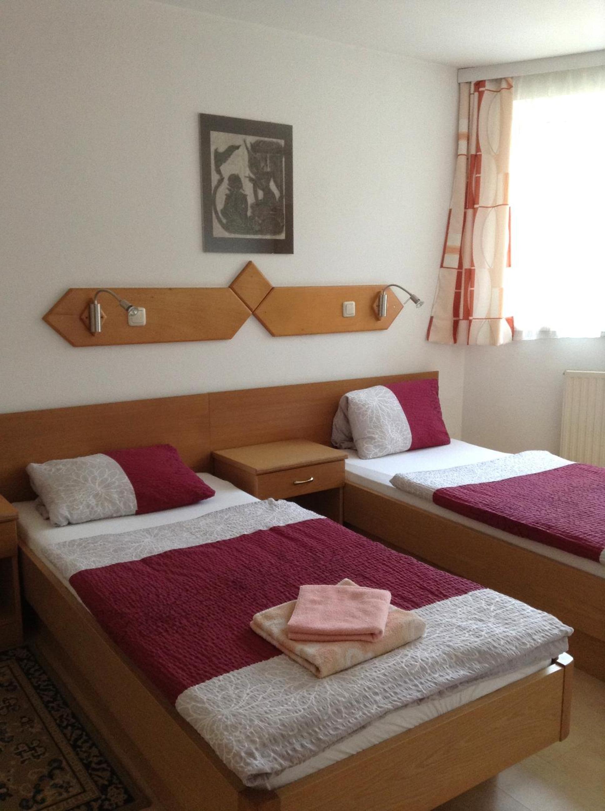 Two-Bedroom Apartment - Photo 7