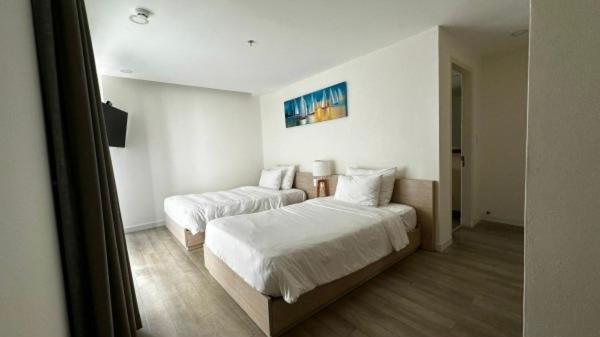 Three-Bedroom Apartment photo 1