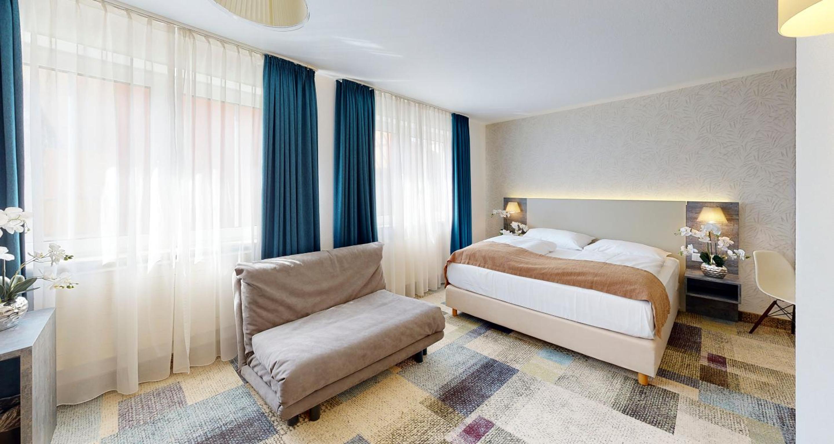 Standard Double Room - Photo 7