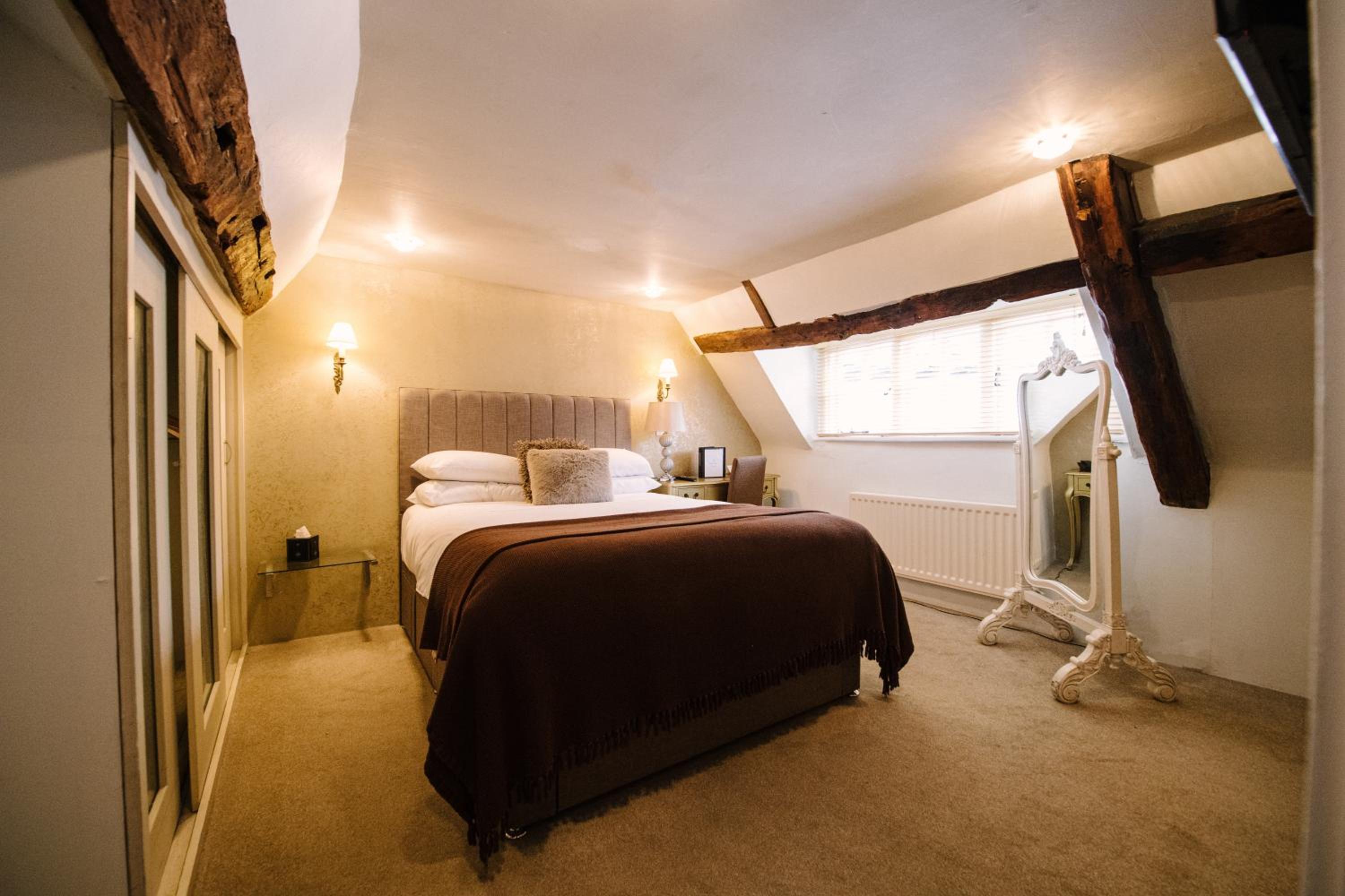 Deluxe Double Room with Shower photo 2