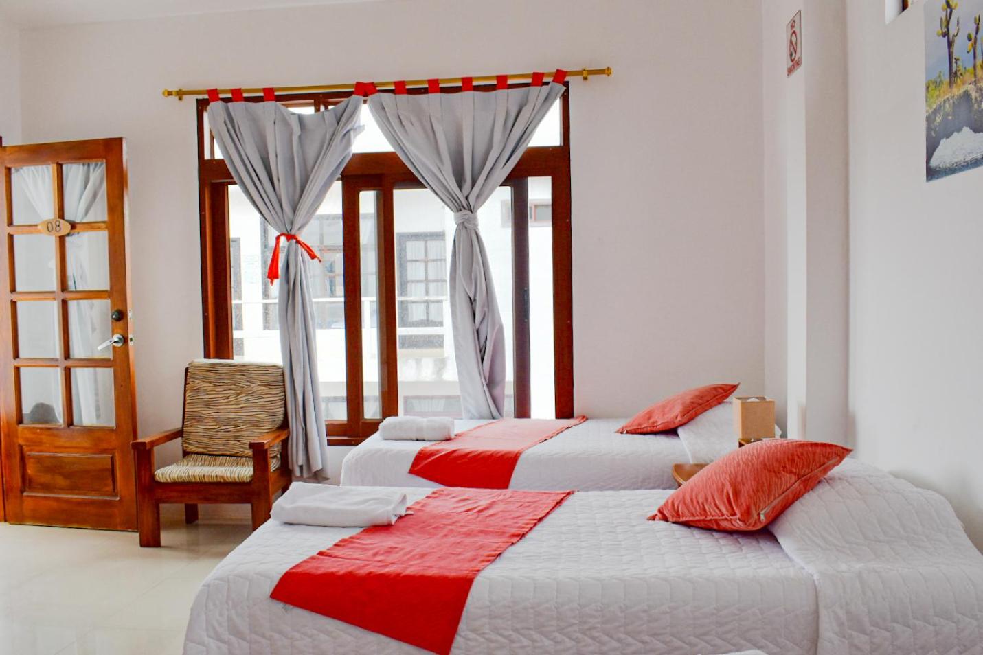 Quadruple Room with Private Bathroom