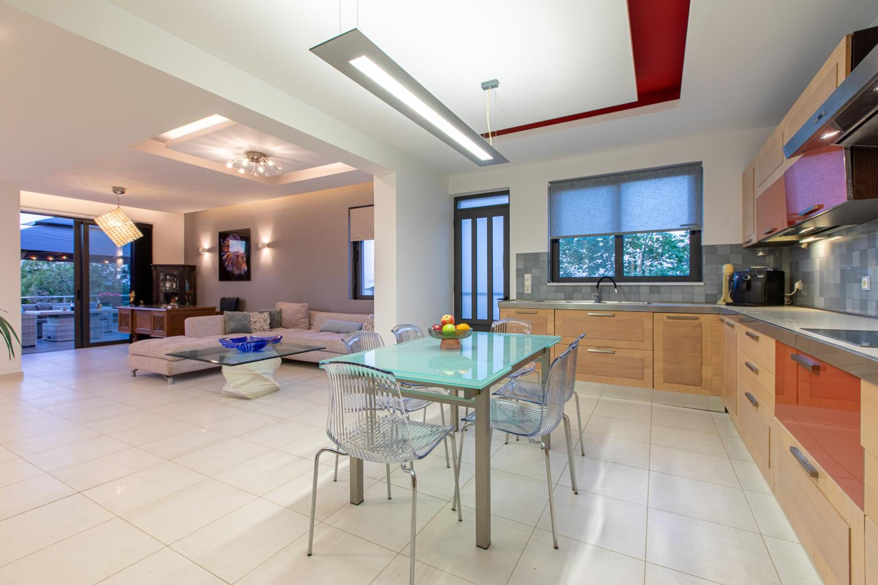 Villa photo 3