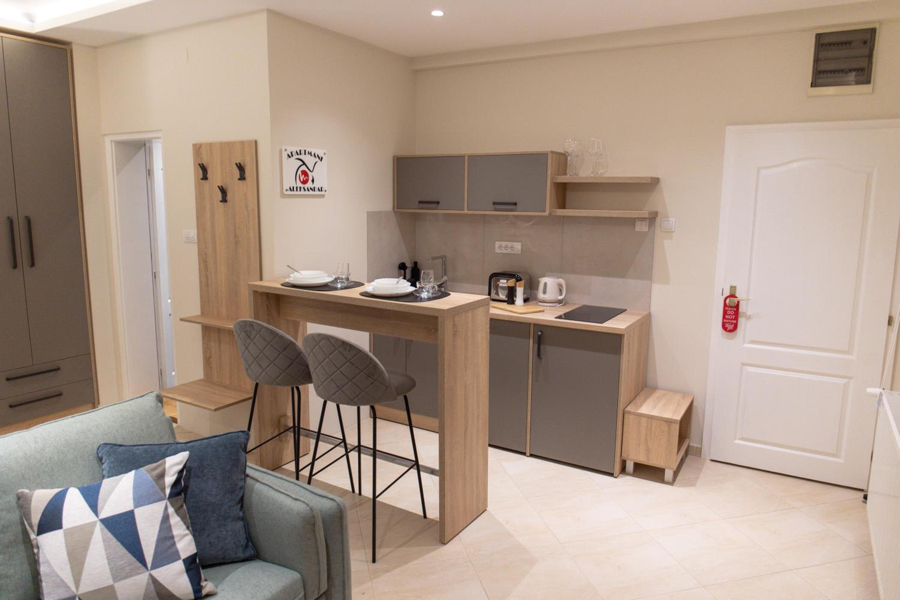 Studio Apartment photo 3
