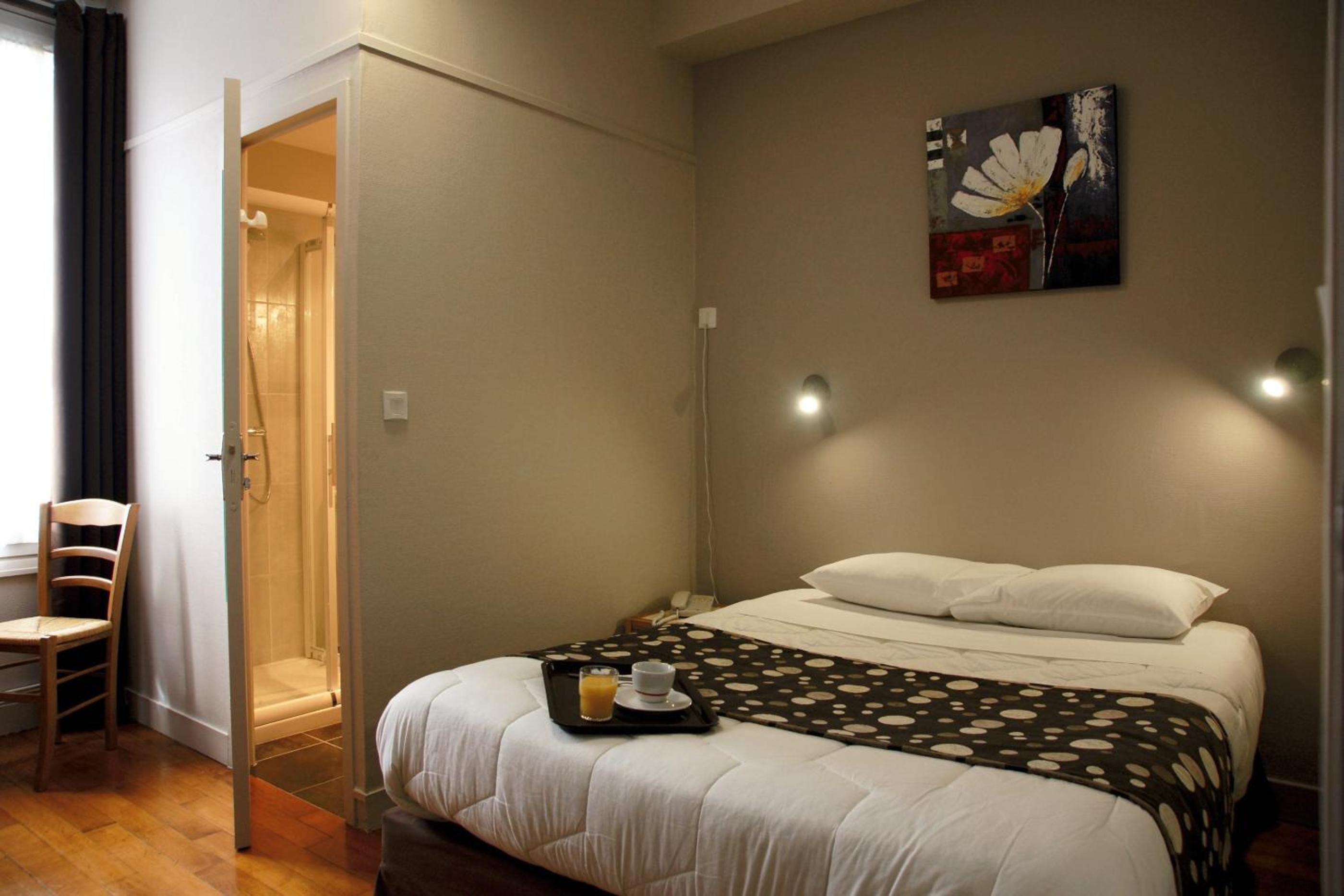 Classic Double Room - Photo 2