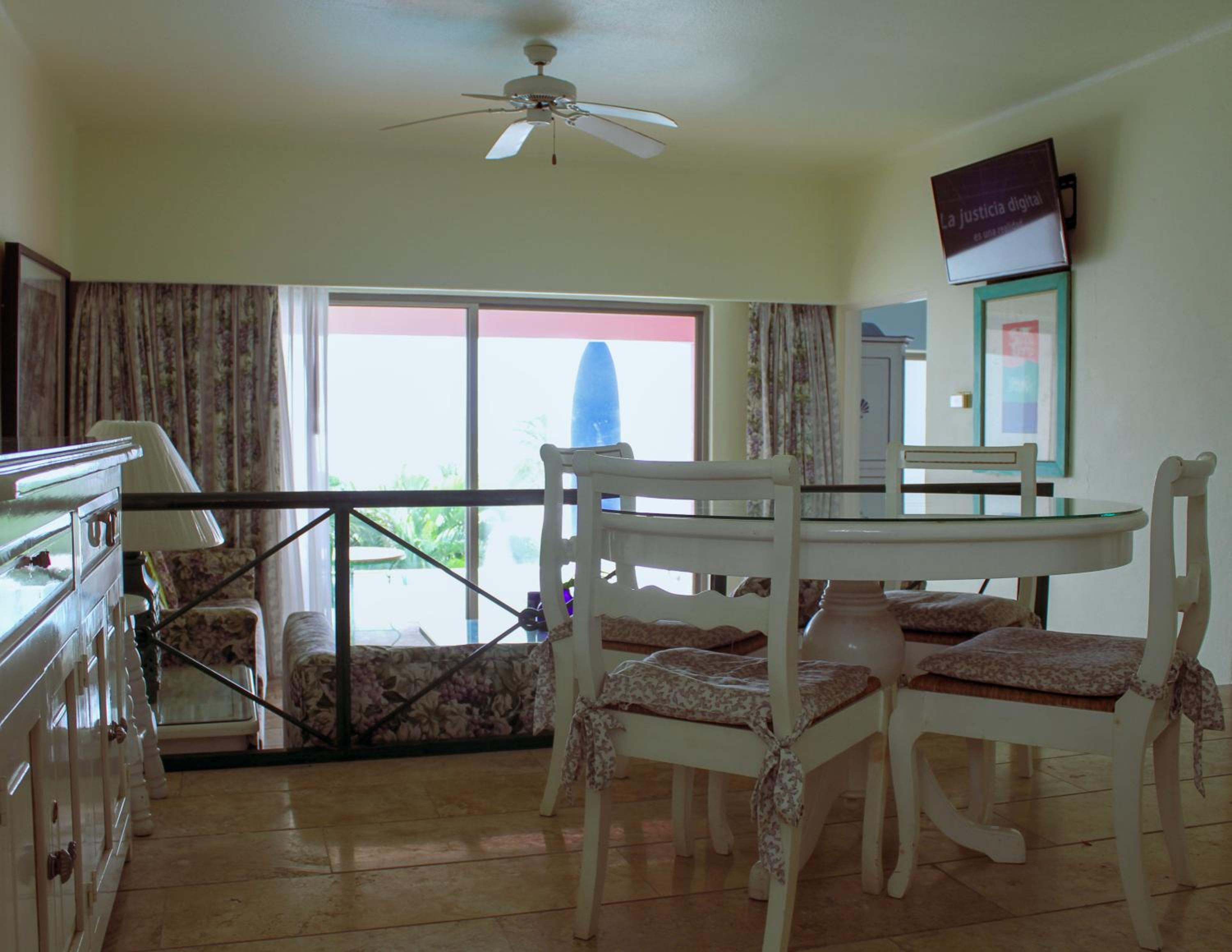One-Bedroom Apartment - Photo 19