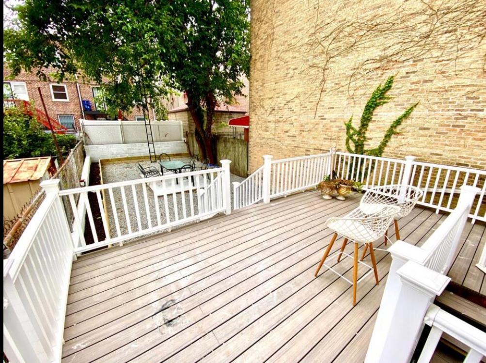 One-Bedroom Apartment with Balcony and Terrace photo 2