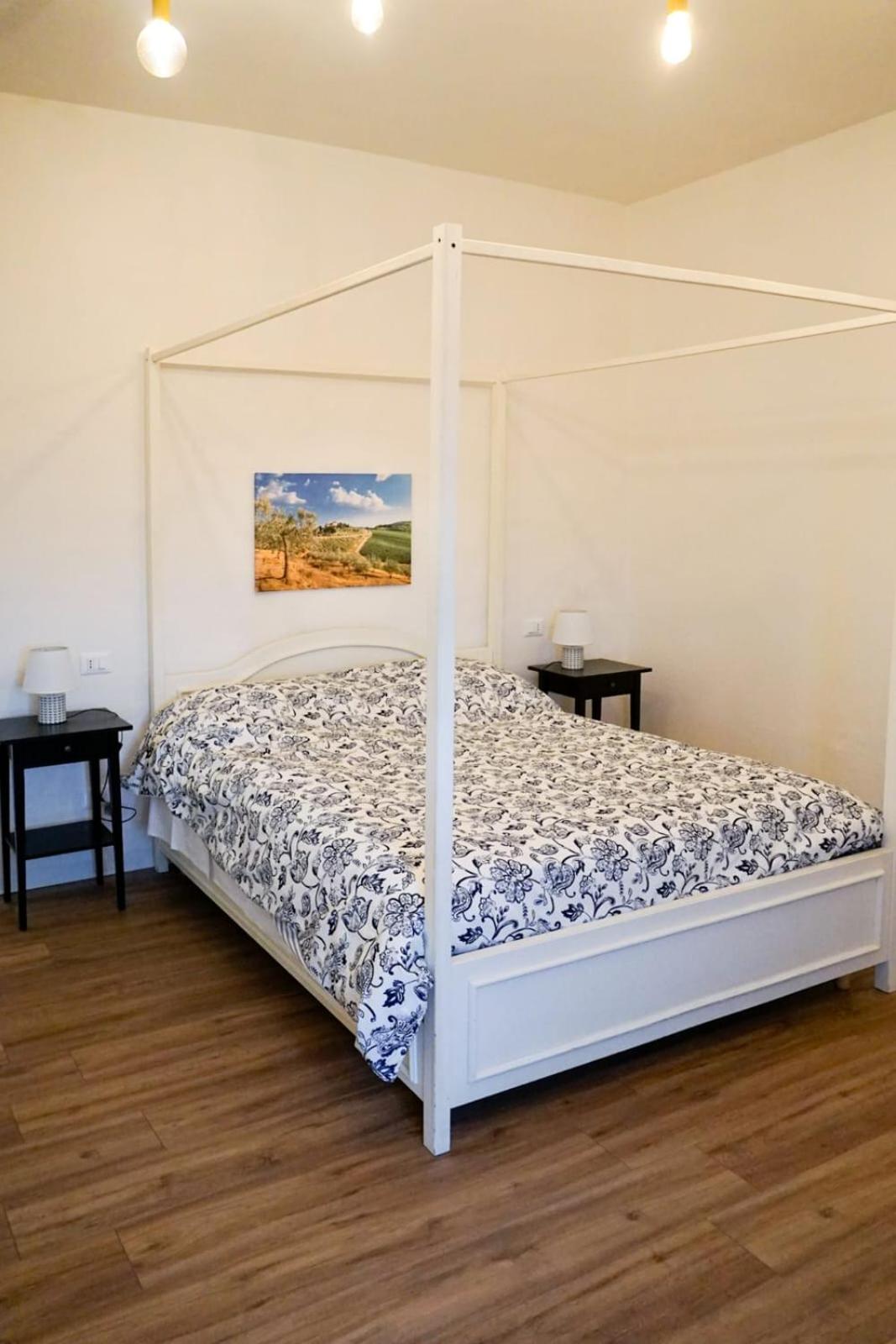 Deluxe Double Room with Balcony photo 1