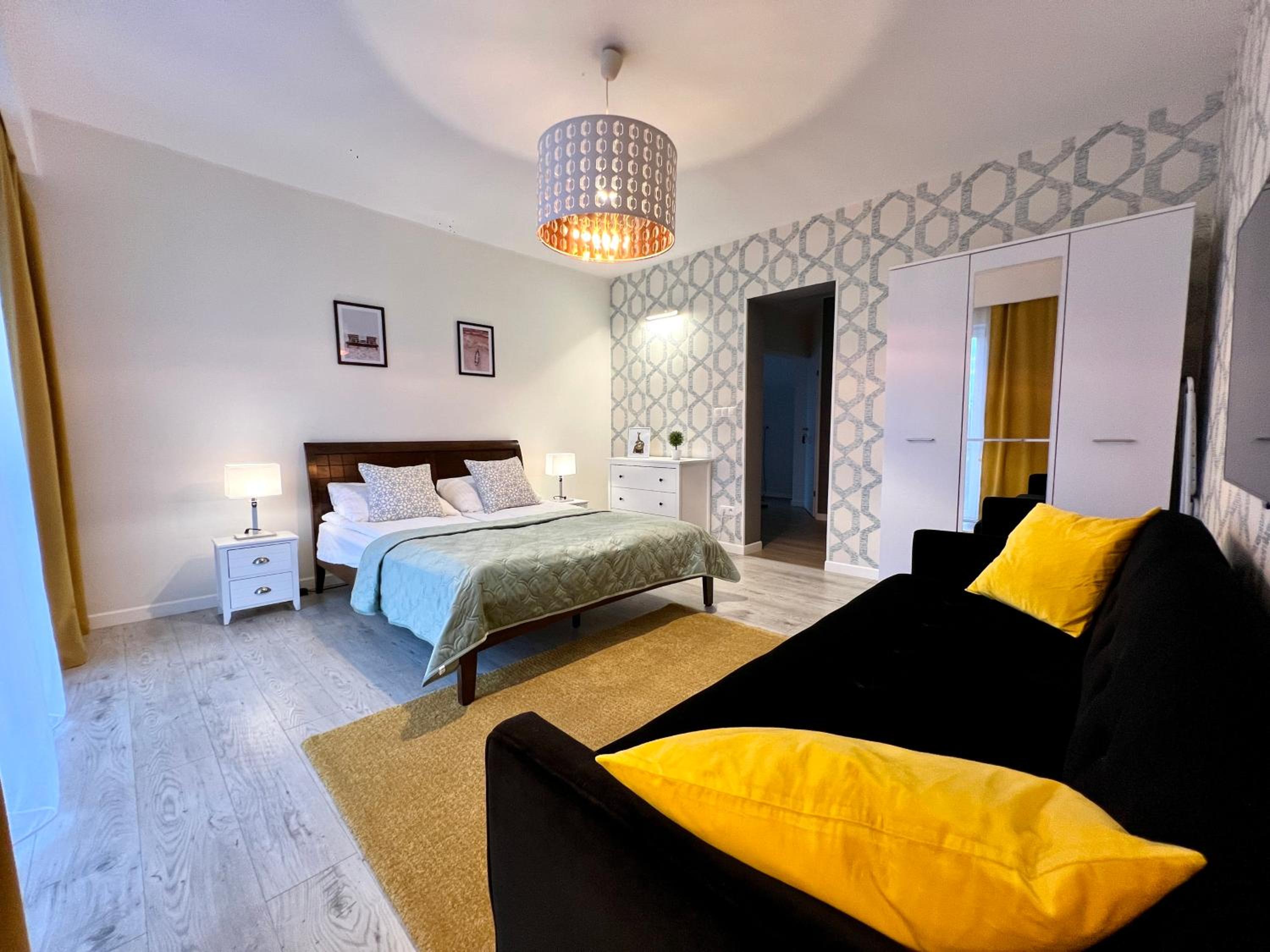 Two-Bedroom Apartment with Balcony photo 2