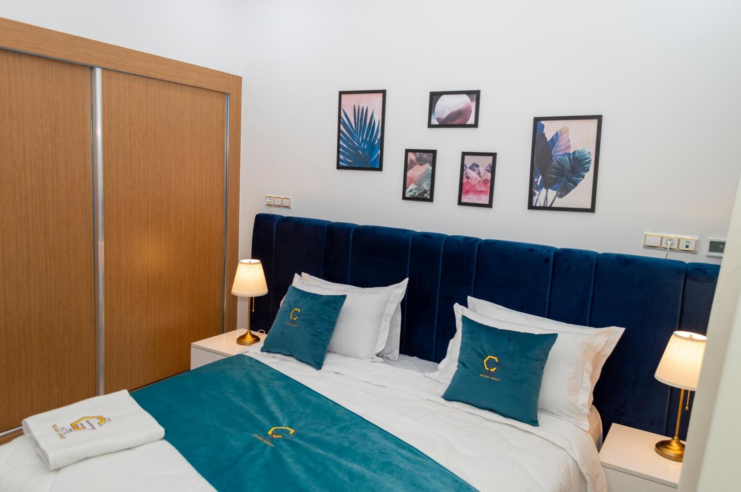 Deluxe Double Room - Photo 7