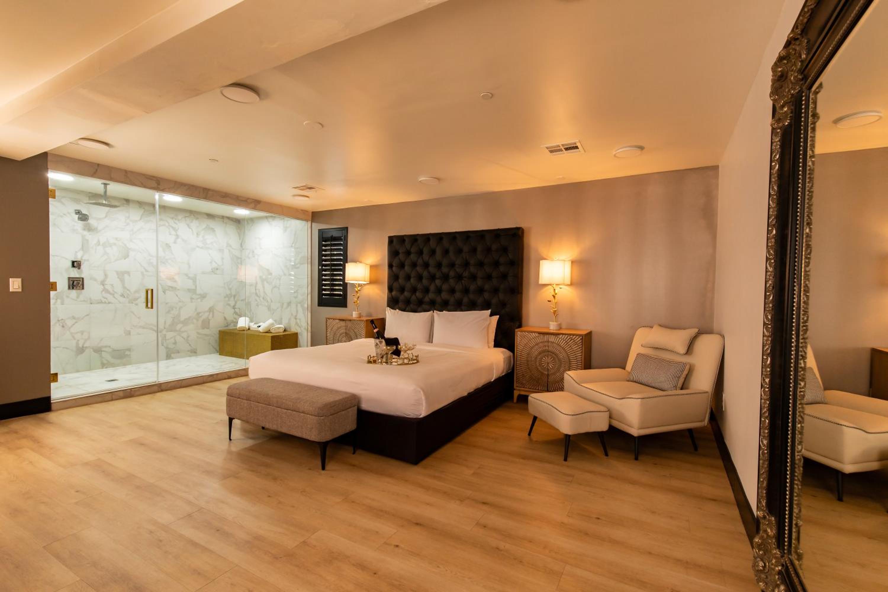 Penthouse Suite